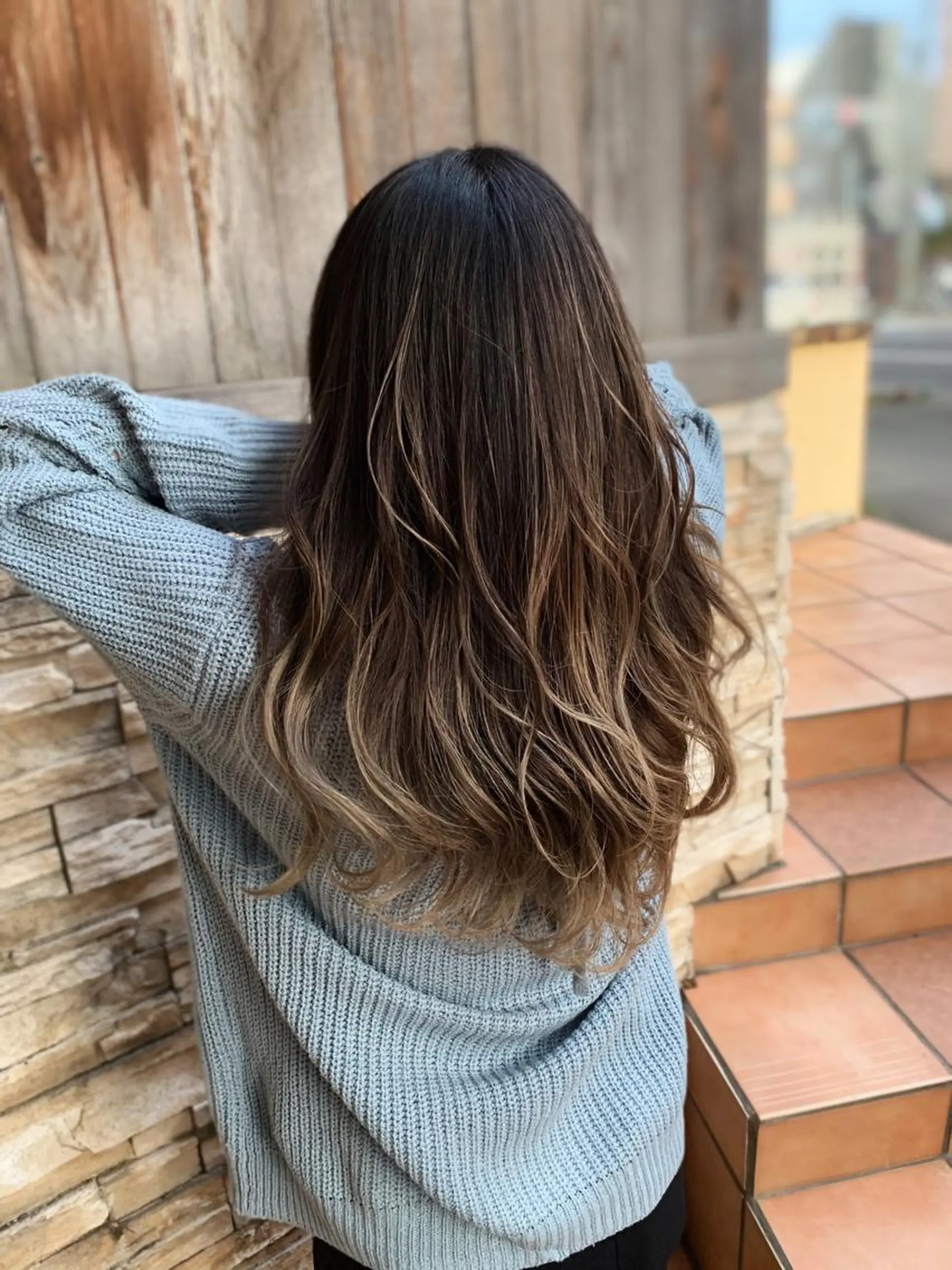 ロング ハイライト Pēji所属・松村 総のヘアスタイル