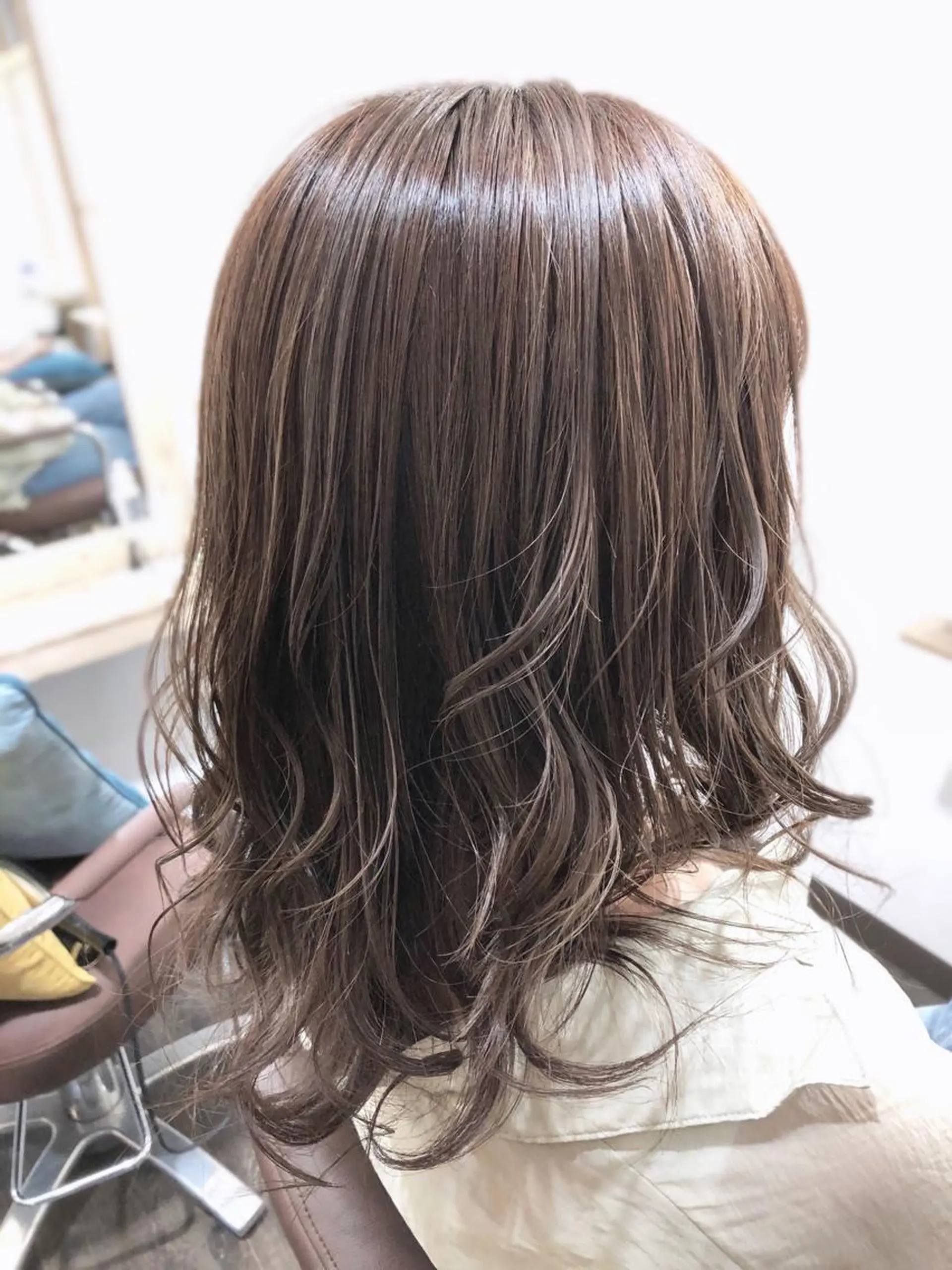 ミディアム カラー カット ヘアカラー トリートメント 浦山 和之のヘアスタイル