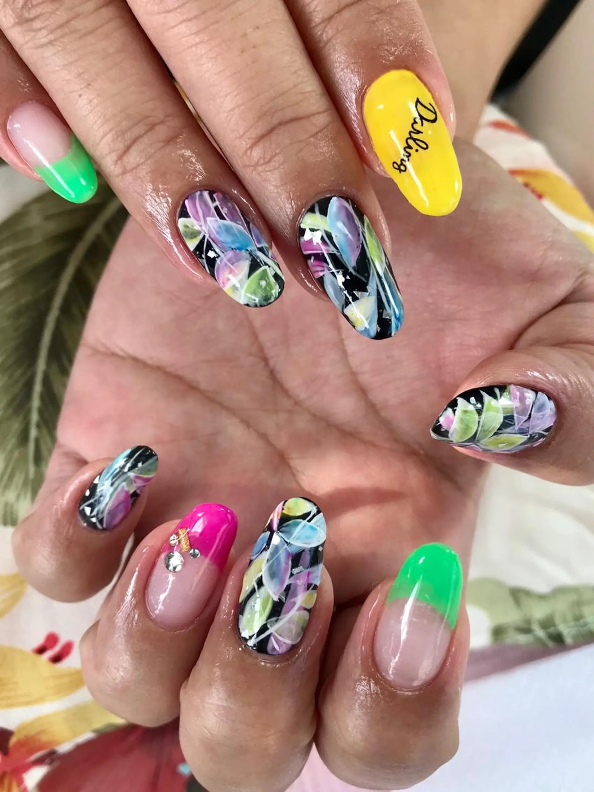 ネイル ハンドネイル NAIL Nutsのネイルデザイン