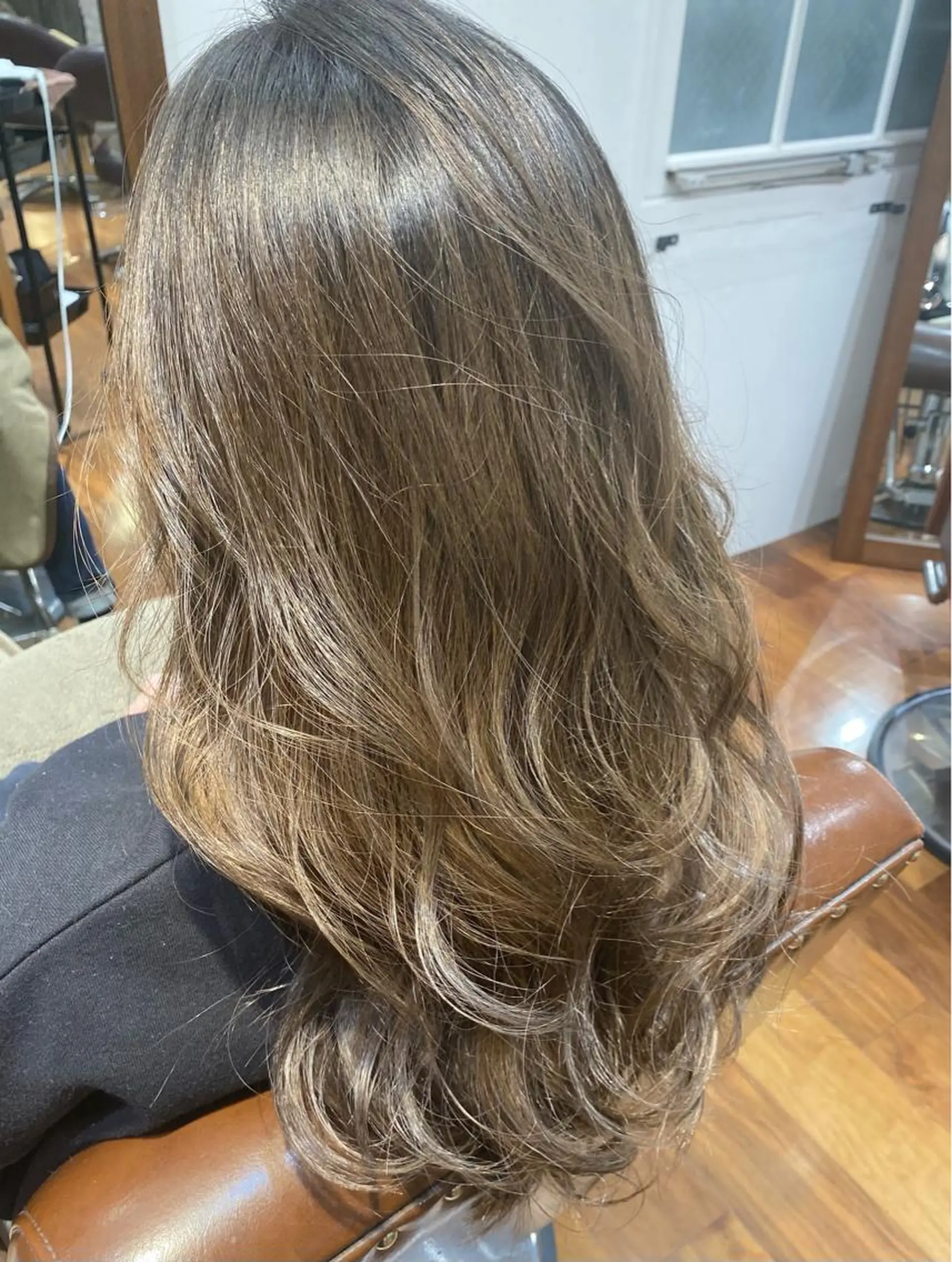ロング カラー ベージュカラー メッシュ ヘアカラー 本田 静莉奈のヘアスタイル