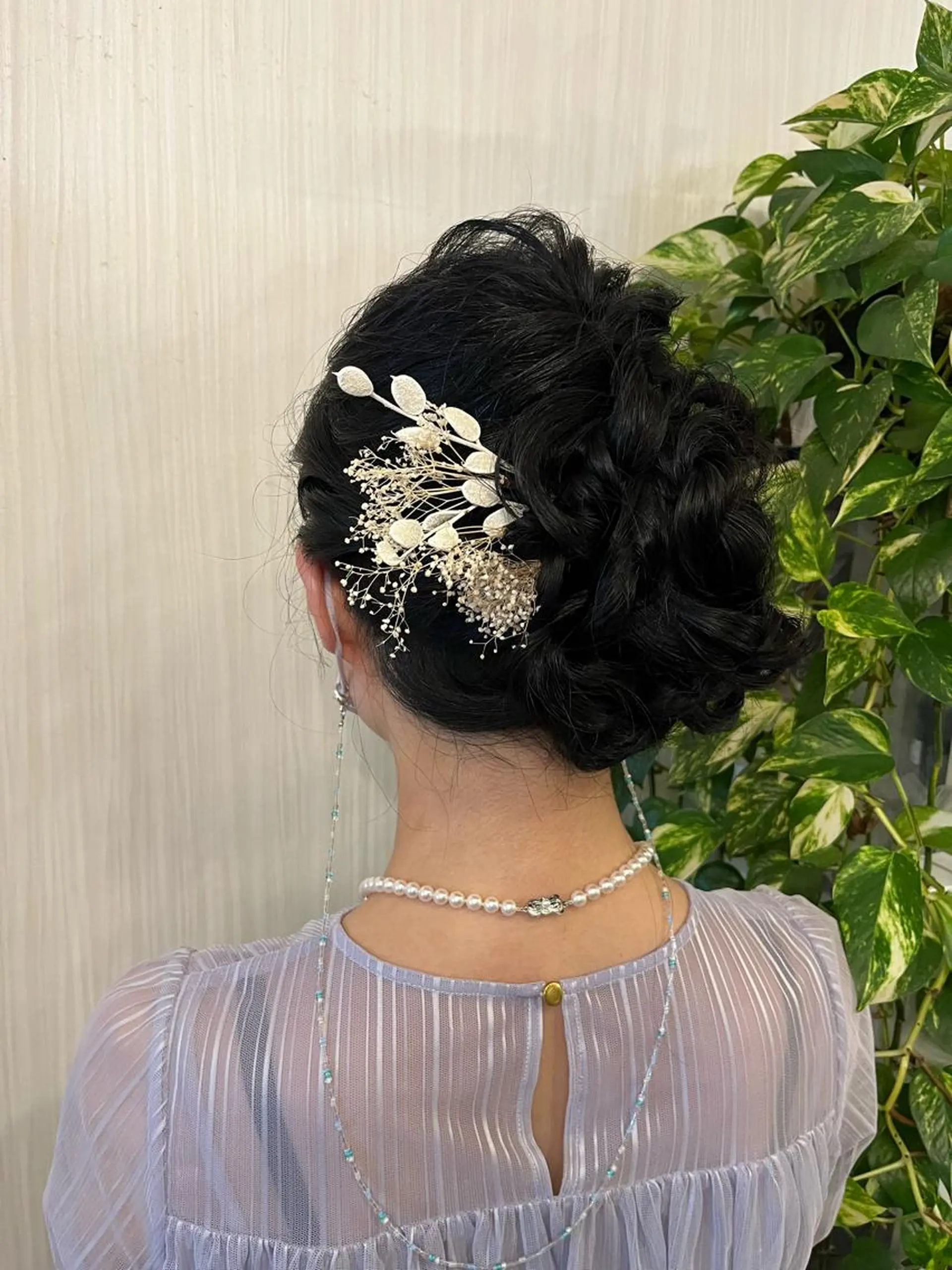 セミロング ヘアアレンジ 結婚式・ブライダル ヘアセット きむえり/髪質改善 /セット/カラーのヘアスタイル