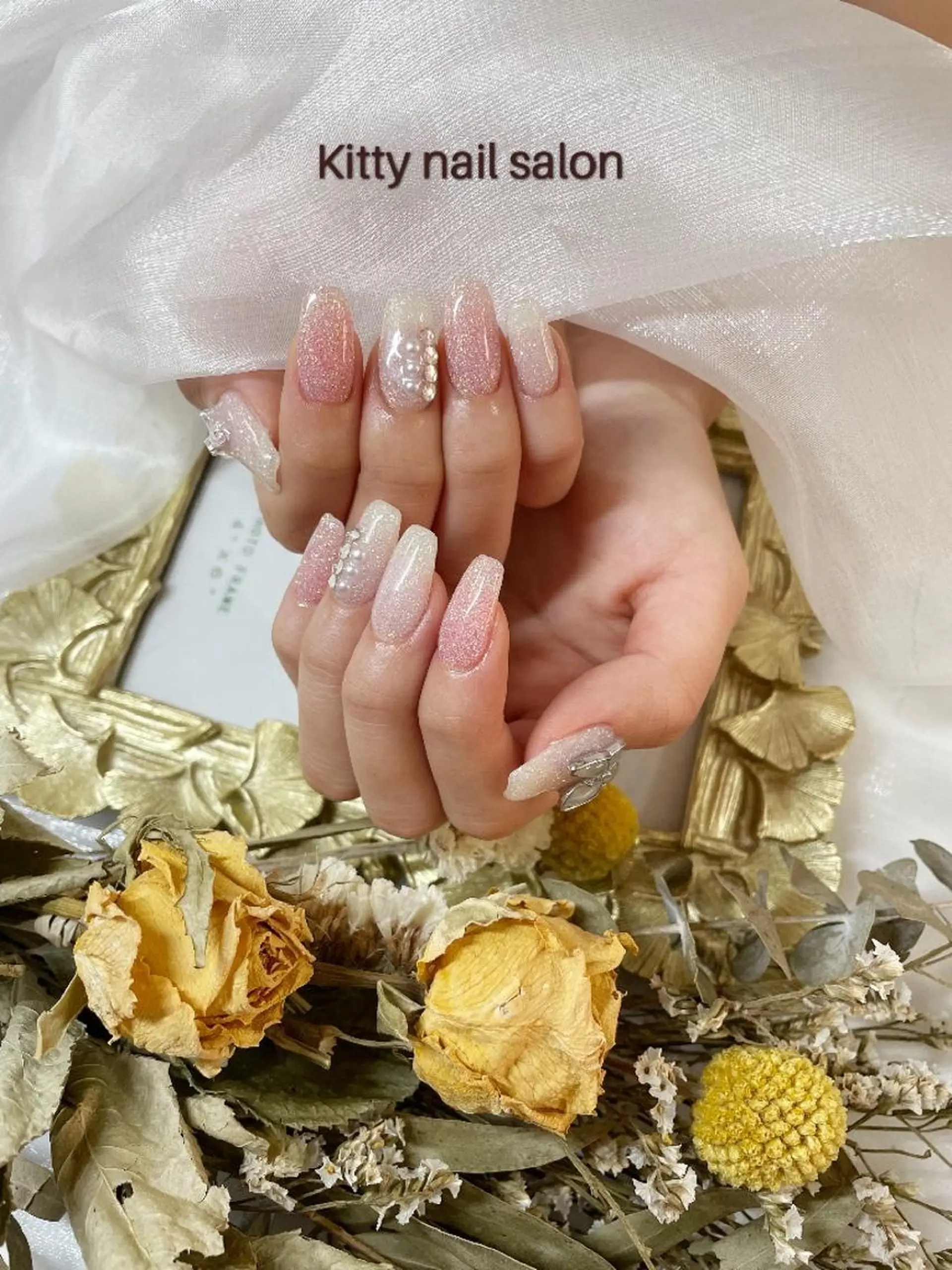 ネイル ハンドネイル kitty nail salonのネイルデザイン