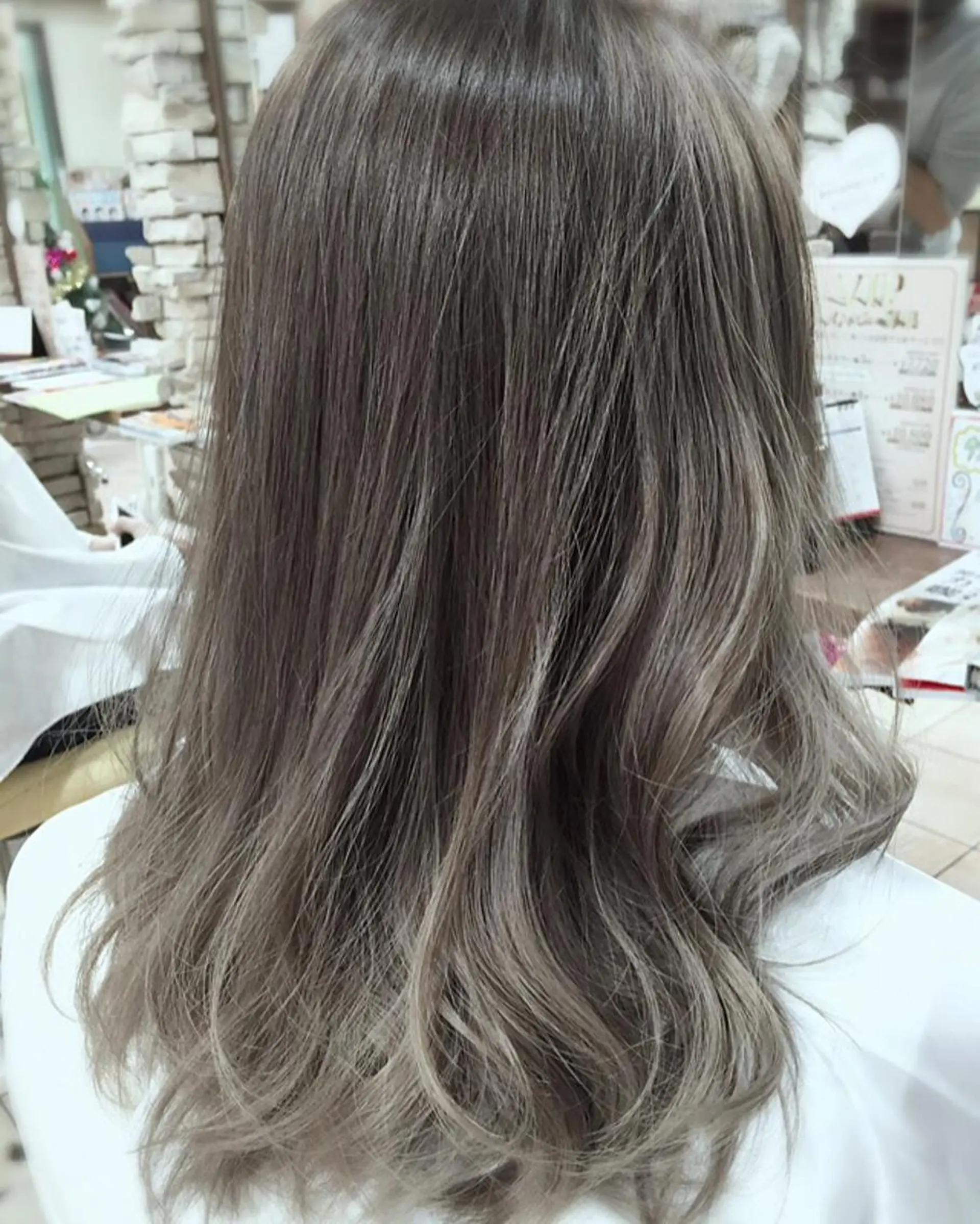 セミロング カラー 今里 弘樹のヘアスタイル