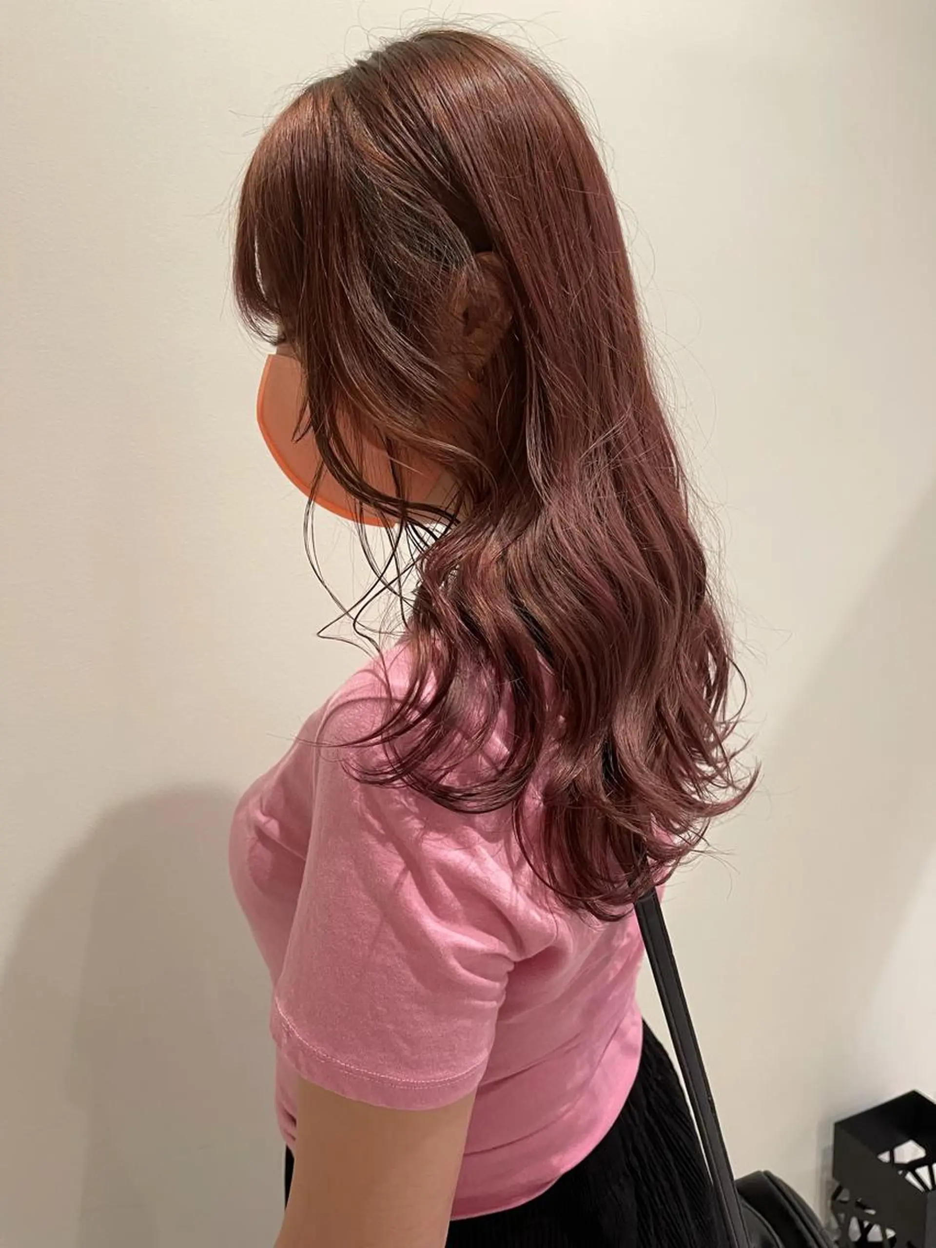 ミディアム Maison所属・清水 亮太／赤み消しカラーのヘアスタイル