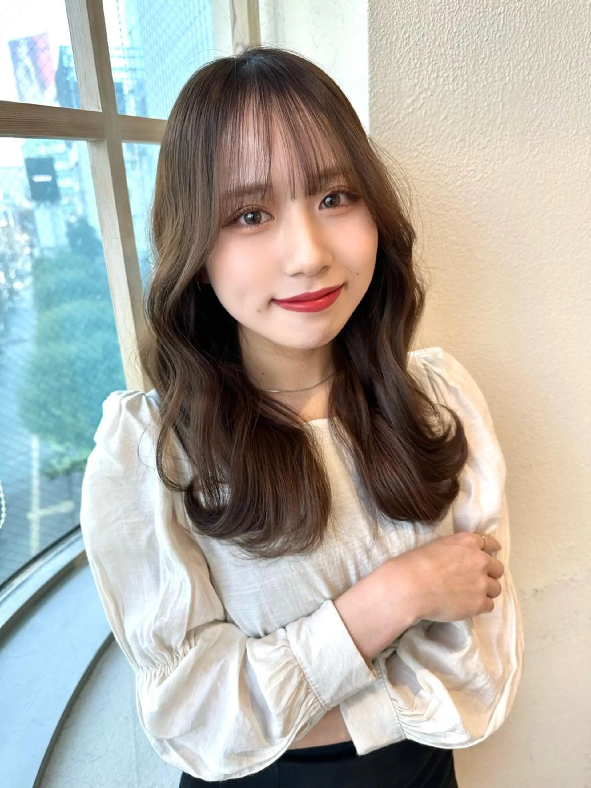 セミロング くびれヘア 顔まわりレイヤー 韓国風ヘア レイヤーカット おくれ毛 カット トリートメント 市原 大翼のヘアスタイル