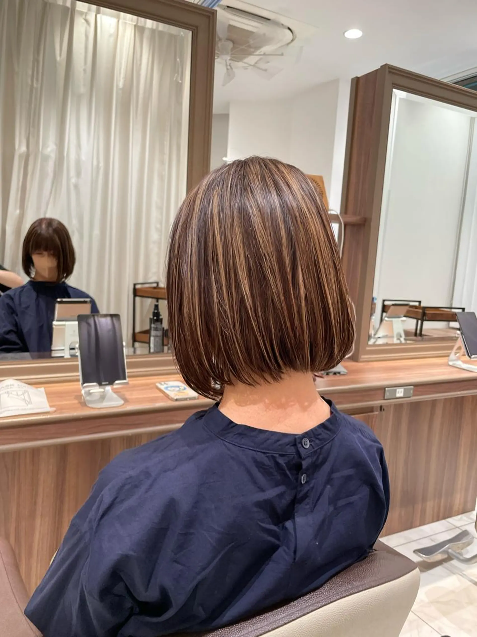 ショート カラー ブリーチ ケアブリーチ イヤリングカラー ハイライトカラー イルミナカラー ヘアカラー 🇰🇷韓国ヘア🤍 副店長/栗田のヘアスタイル