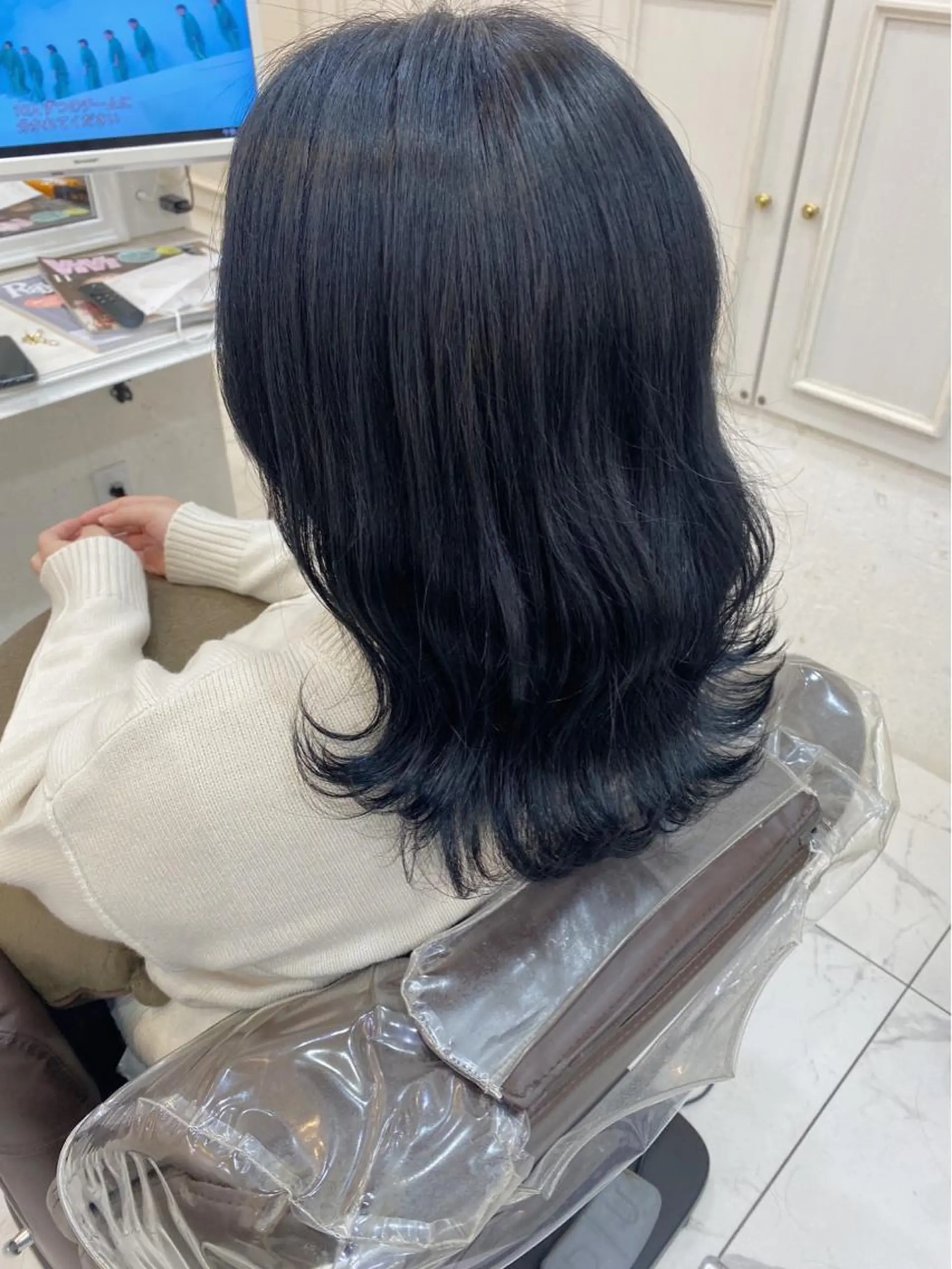 ミディアム カラー カット ヘアカラー トリートメント shanti 渡辺新也✂️のヘアスタイル