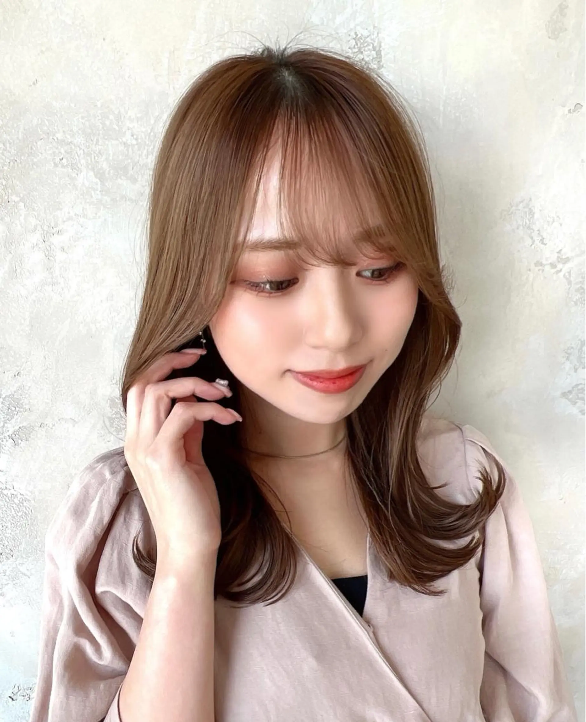 セミロング カラー ベージュカラー ブラウンカラー くびれヘア 髪質改善 縮毛矯正 カット ヘアカラー トリートメント 🧡くびれヘア/前髪 顔周り🧡久原結衣のヘアスタイル