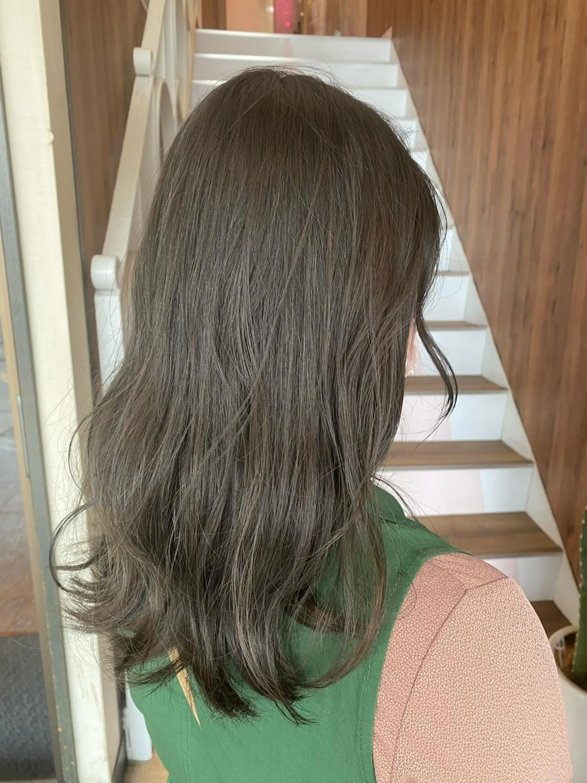 ミディアム カラー パーマ ヘアアレンジ メンズ キッズ ネイル マツエク・マツパ アイブロウ 透明感カラー 眉カラー カット ヘアカラー トリートメント 暗髪透明感カラー/ インナー/小島良太のヘアスタイル