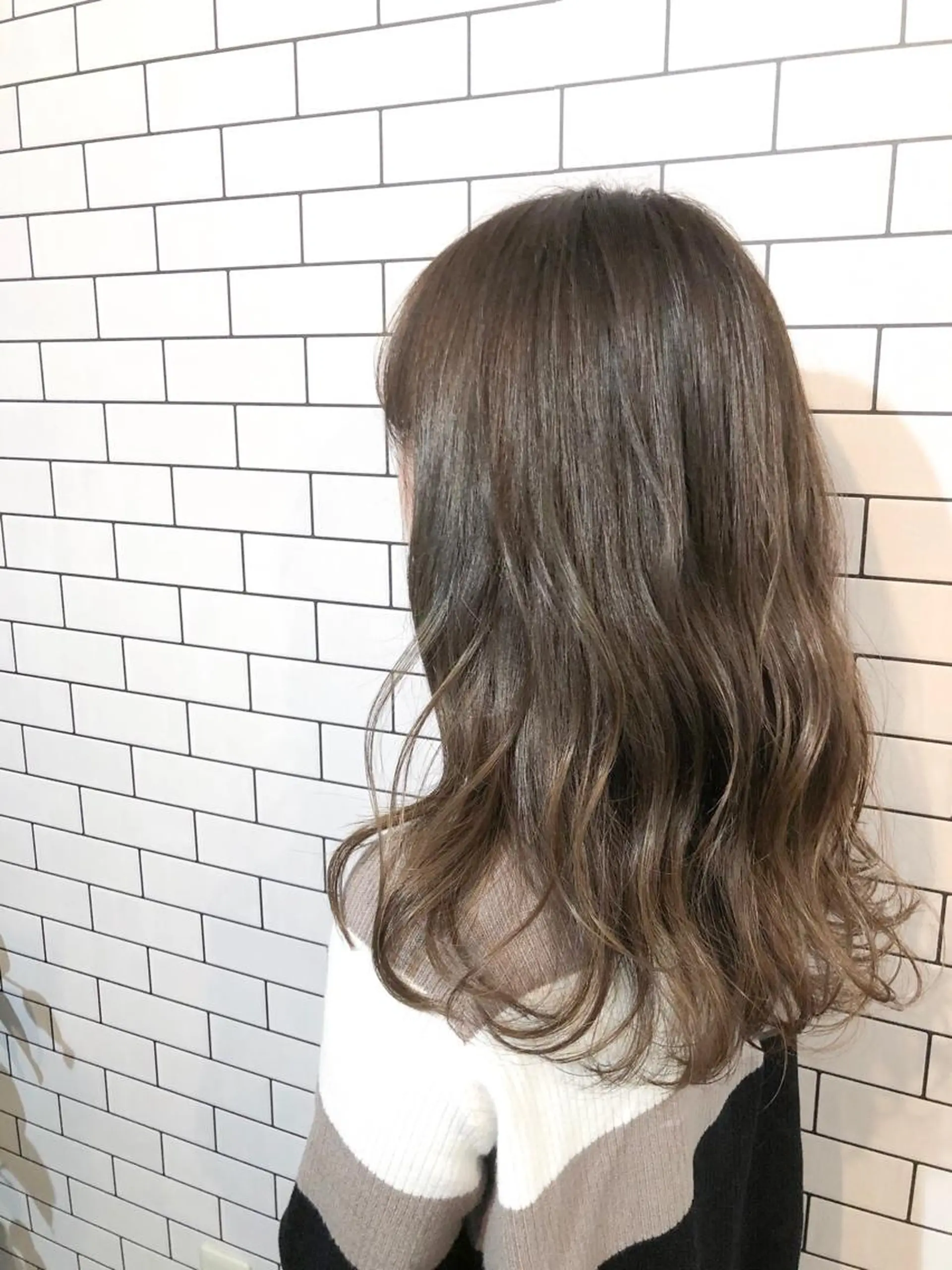 ミディアム カラー ヘアカラー トリートメント THREE所属・THREE 関根大のヘアスタイル