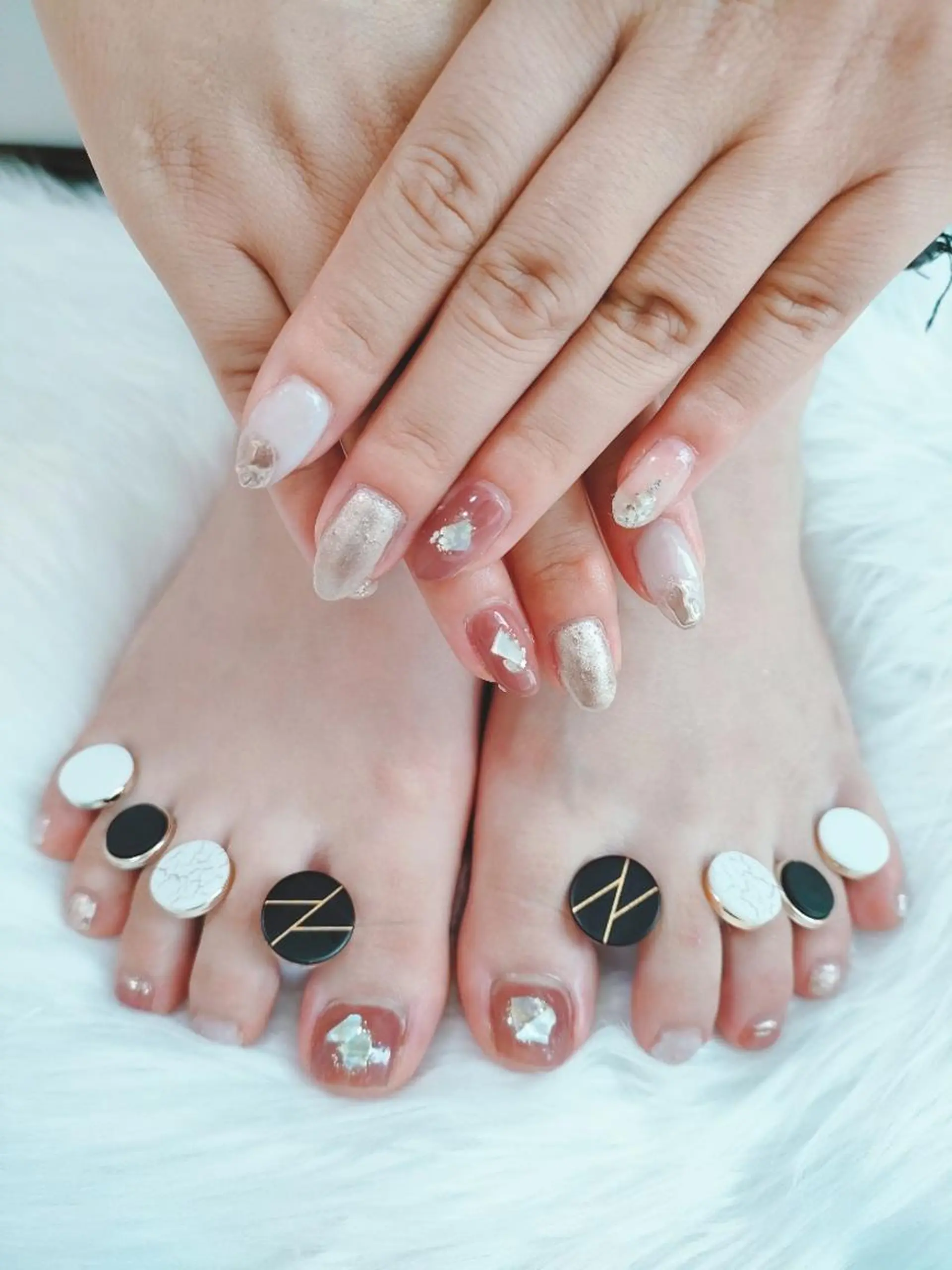 ミディアム ハンドネイル 【4月より予約再開】 ca.nailのネイルデザイン