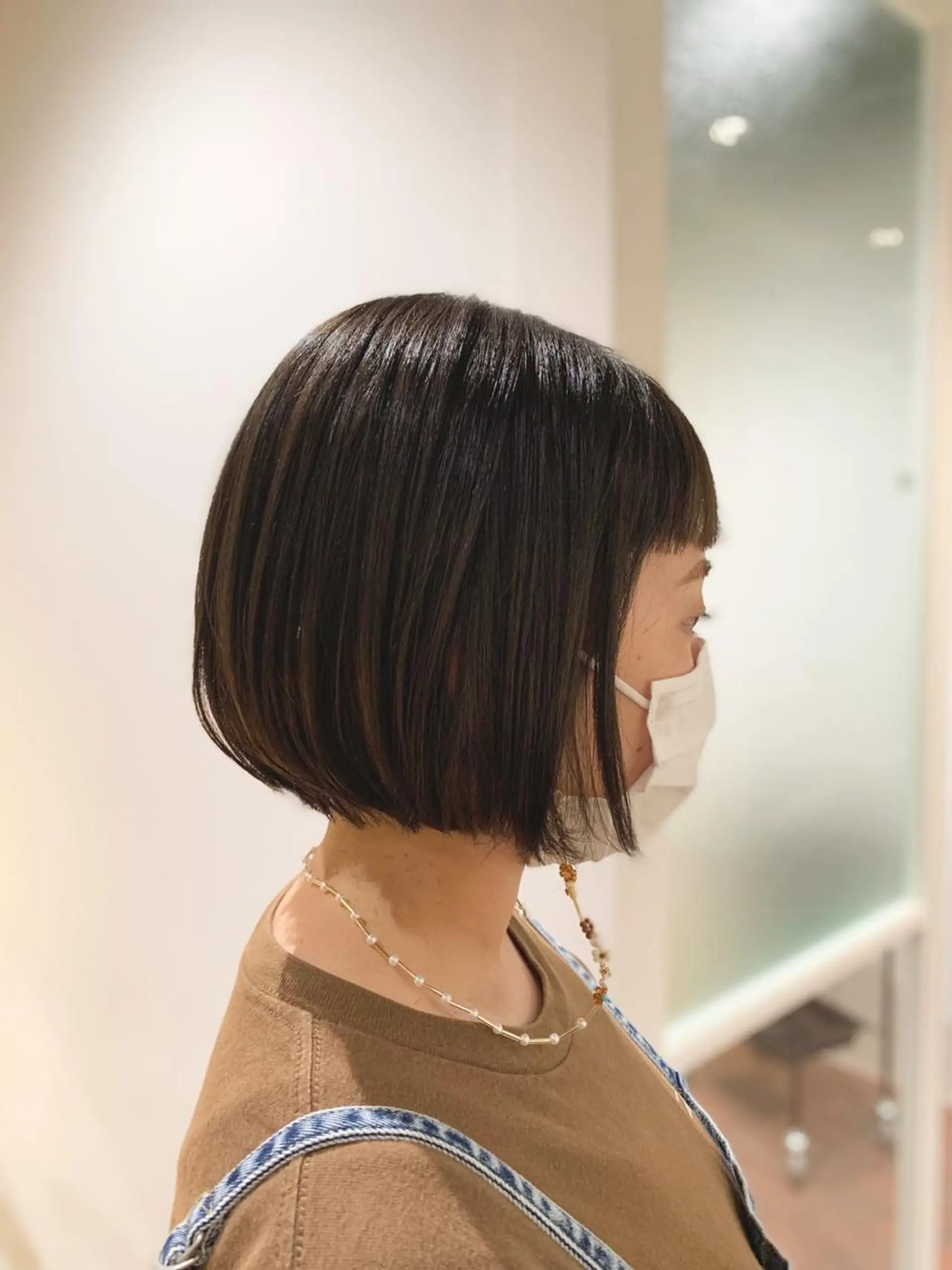 ミディアム ヘアアレンジ 切りっぱなしボブ ボブ オン眉 カット トリートメント GO TODAY SHAiRE SALON 梅田店所属・柔らかくすみカラー ボブ/ショートのヘアスタイル