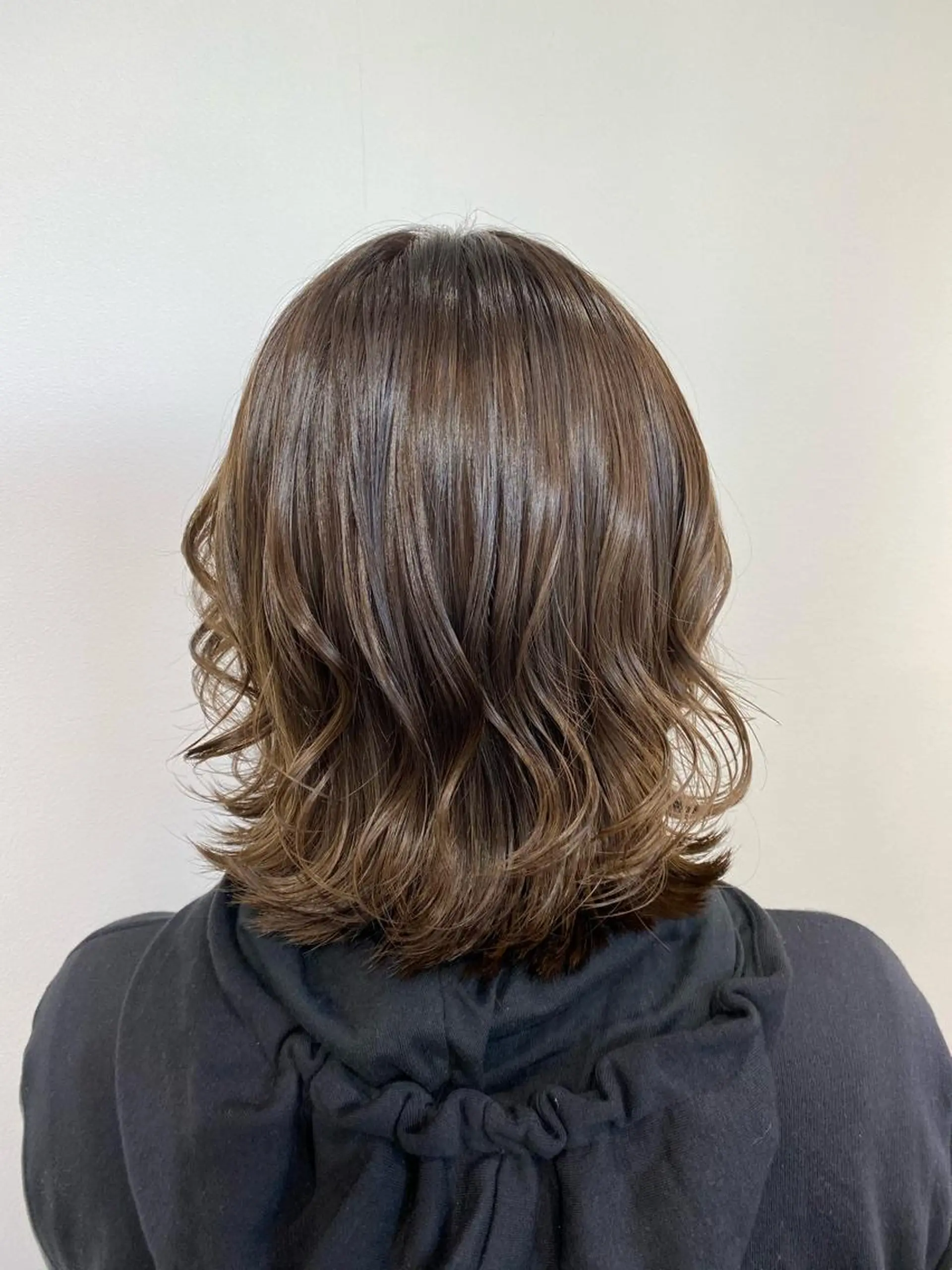 カラー ブリーチ ハルカ ・のヘアスタイル