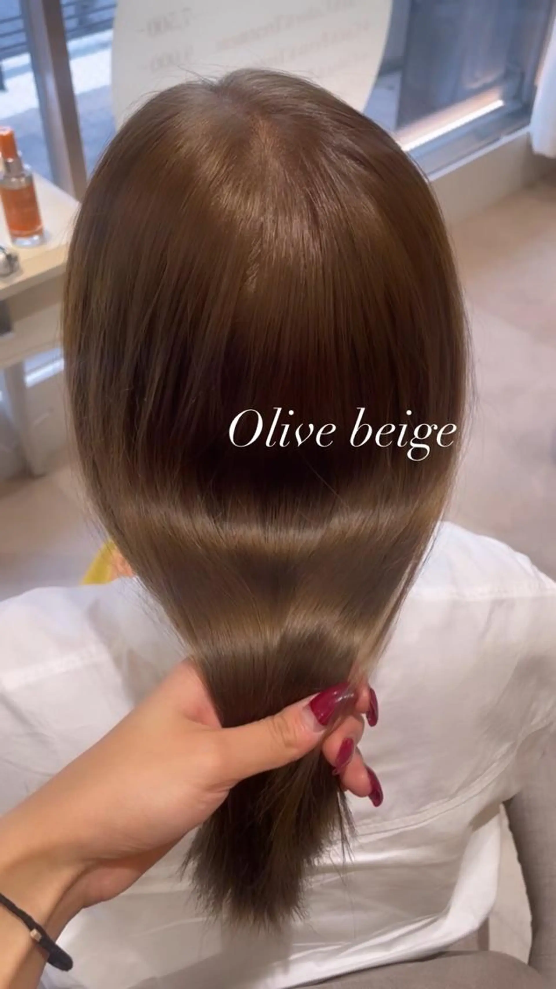 ロング カラー ヘアアレンジ ネイル マツエク・マツパ ベージュカラー ブリーチ 透明感カラー オリーブベージュ 縮毛矯正/ストレート 艶髪/yukinoのヘアスタイル