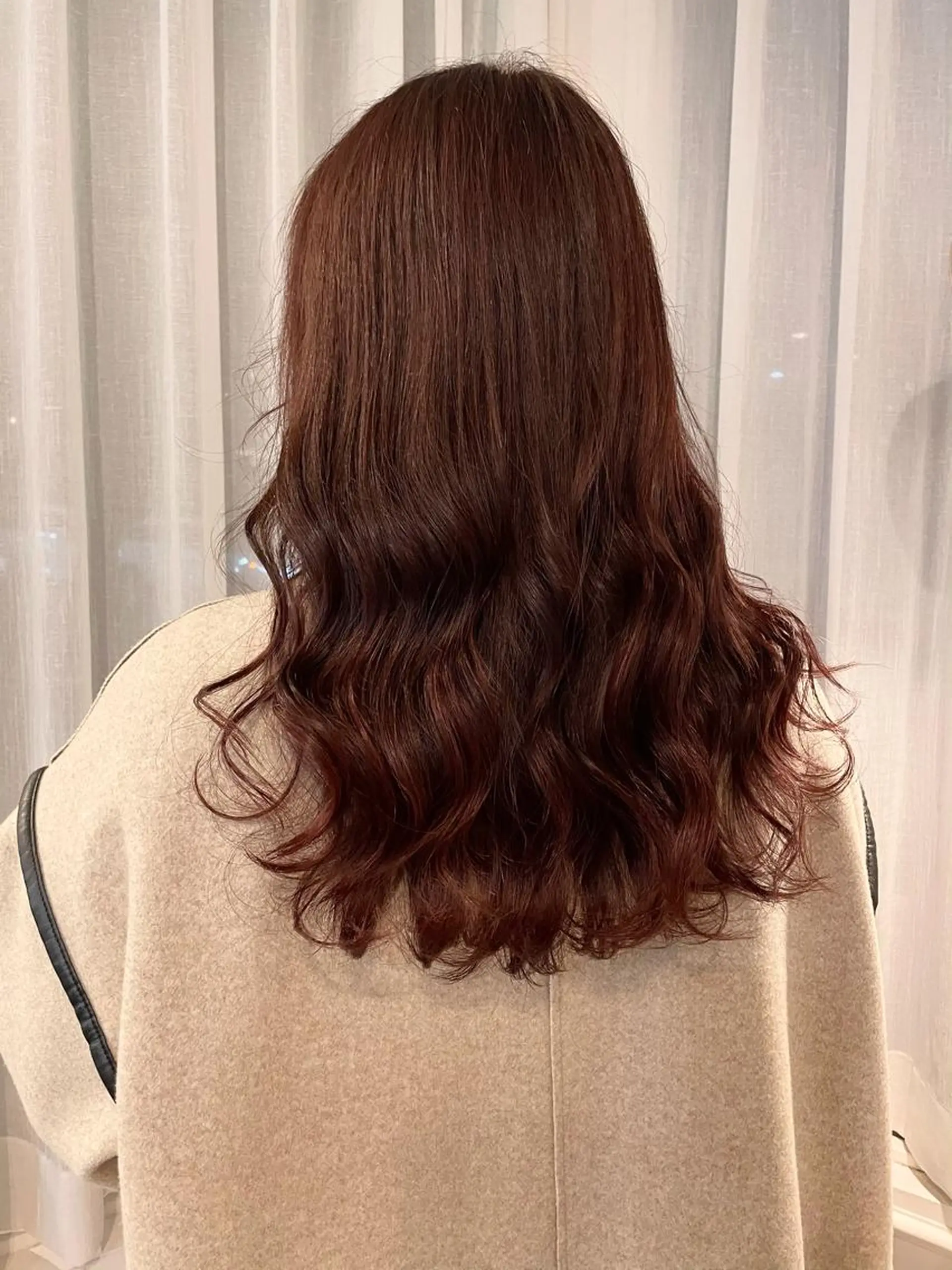 セミロング カラー 安藤 佑衣のヘアスタイル