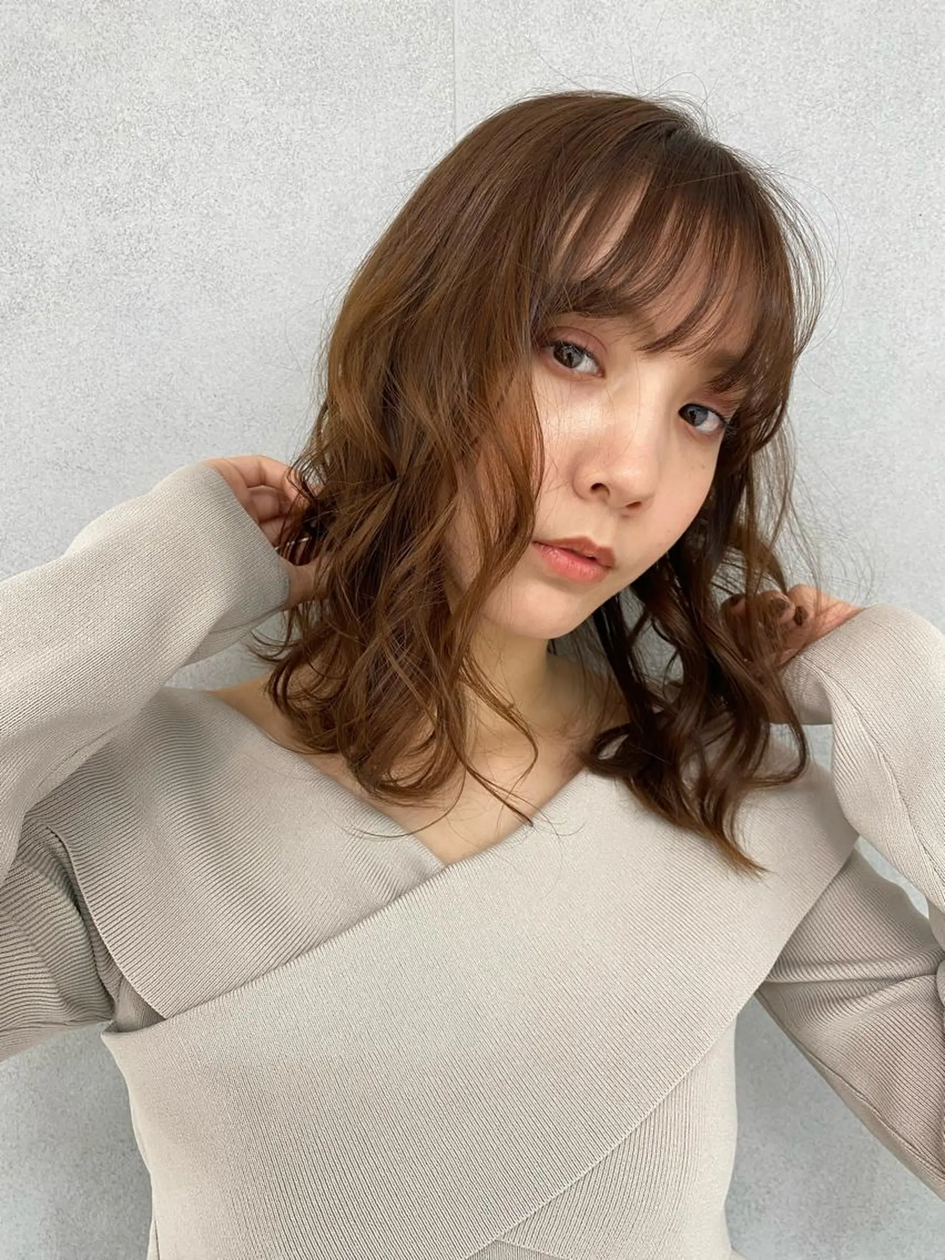 セミロング カラー 透明感カラーブリーチ 🌼シゲモトアヤ🌼のヘアスタイル