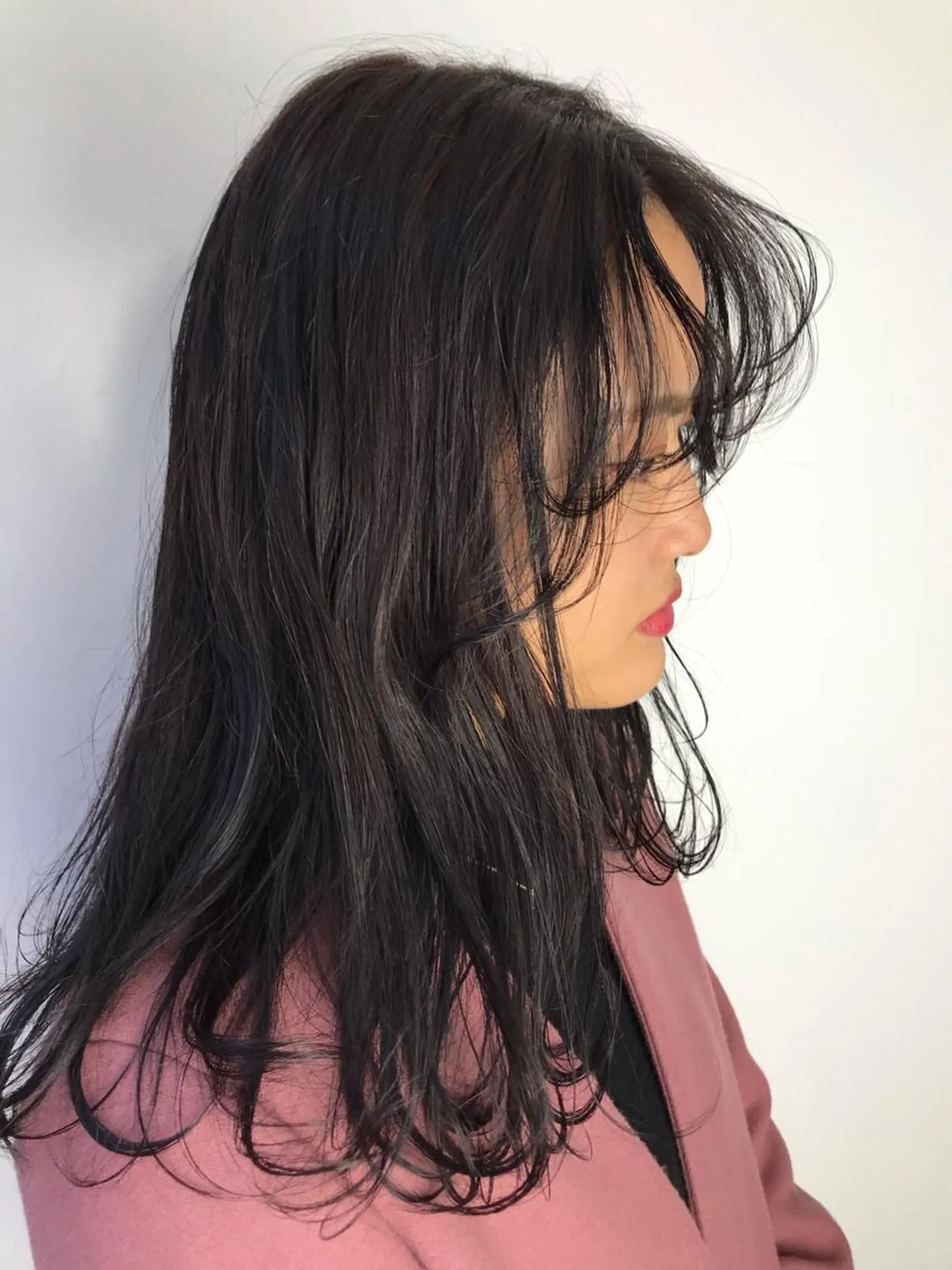 セミロング カラー 🇰🇷カルマパーマ kaito🇰🇷のヘアスタイル