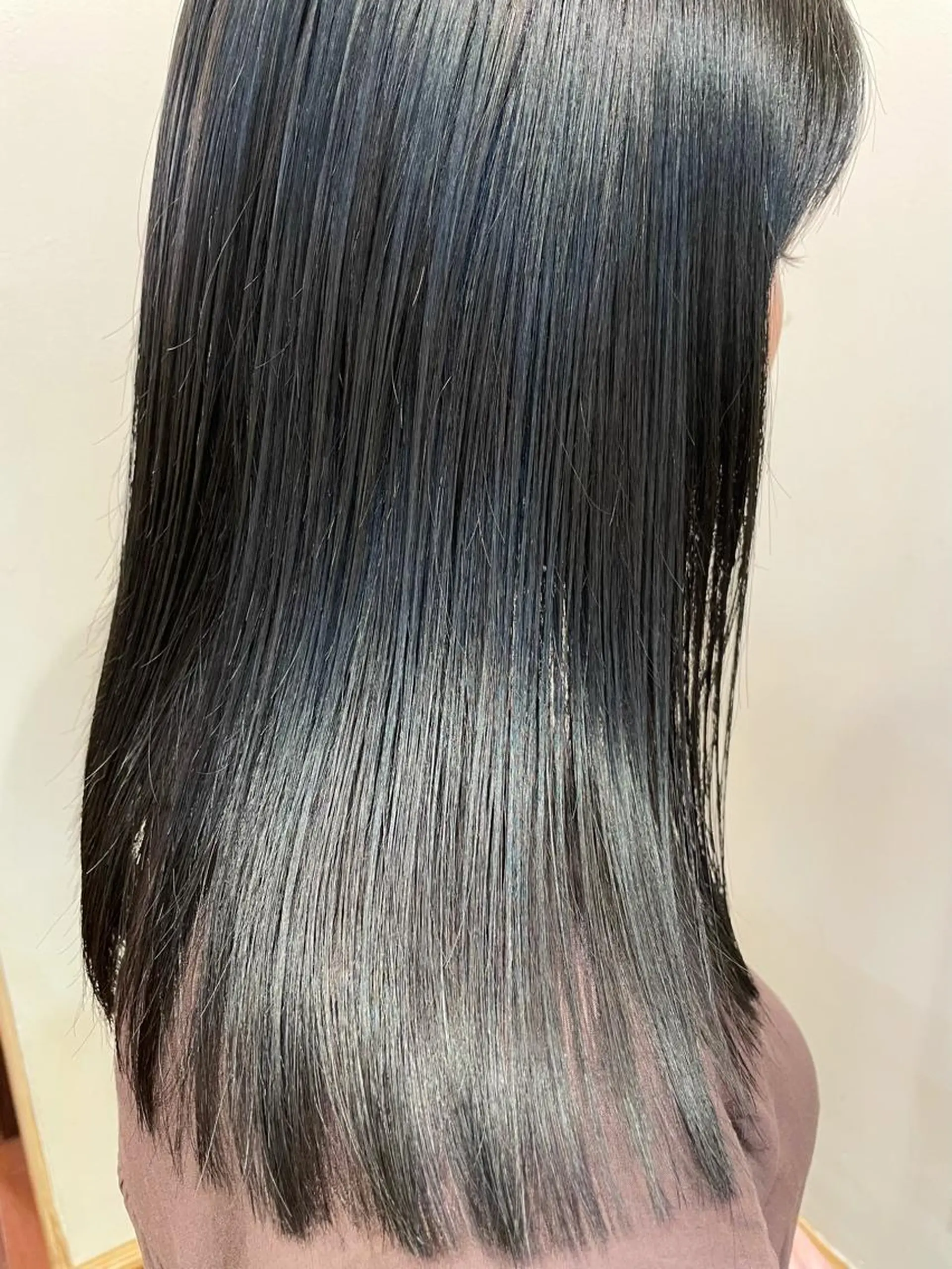 ミディアム カラー 黒髪 ブルーカラー ブルーブラック ネイビーカラー パーマ 縮毛矯正 ナガミネアリサ/ 学芸大学/海外ヘアのヘアスタイル