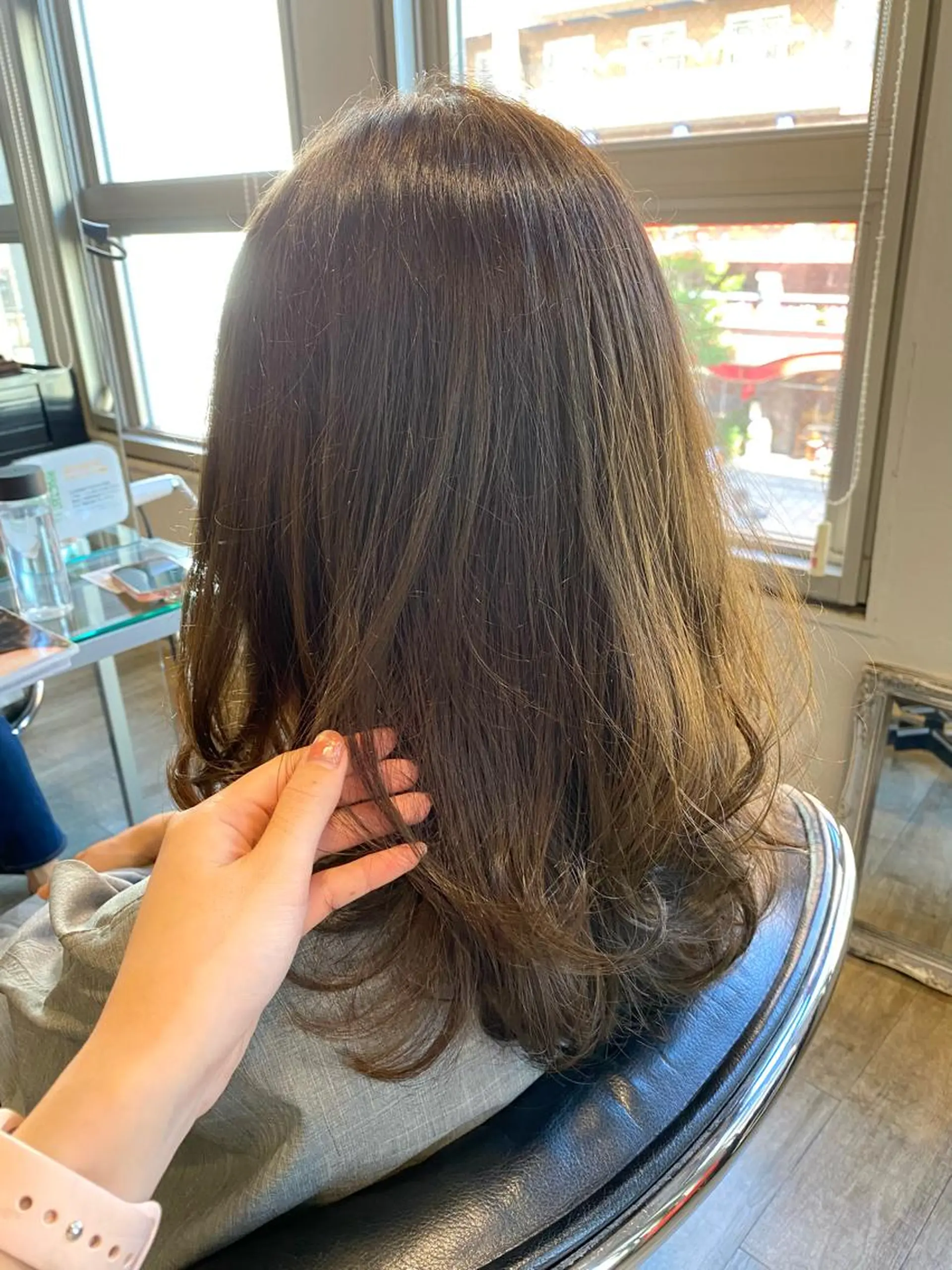 ミディアム カラー ベージュカラー オリーブベージュ カット ヘアカラー トリートメント アレンジ指名 no.1✨ｈａｋｏのヘアスタイル