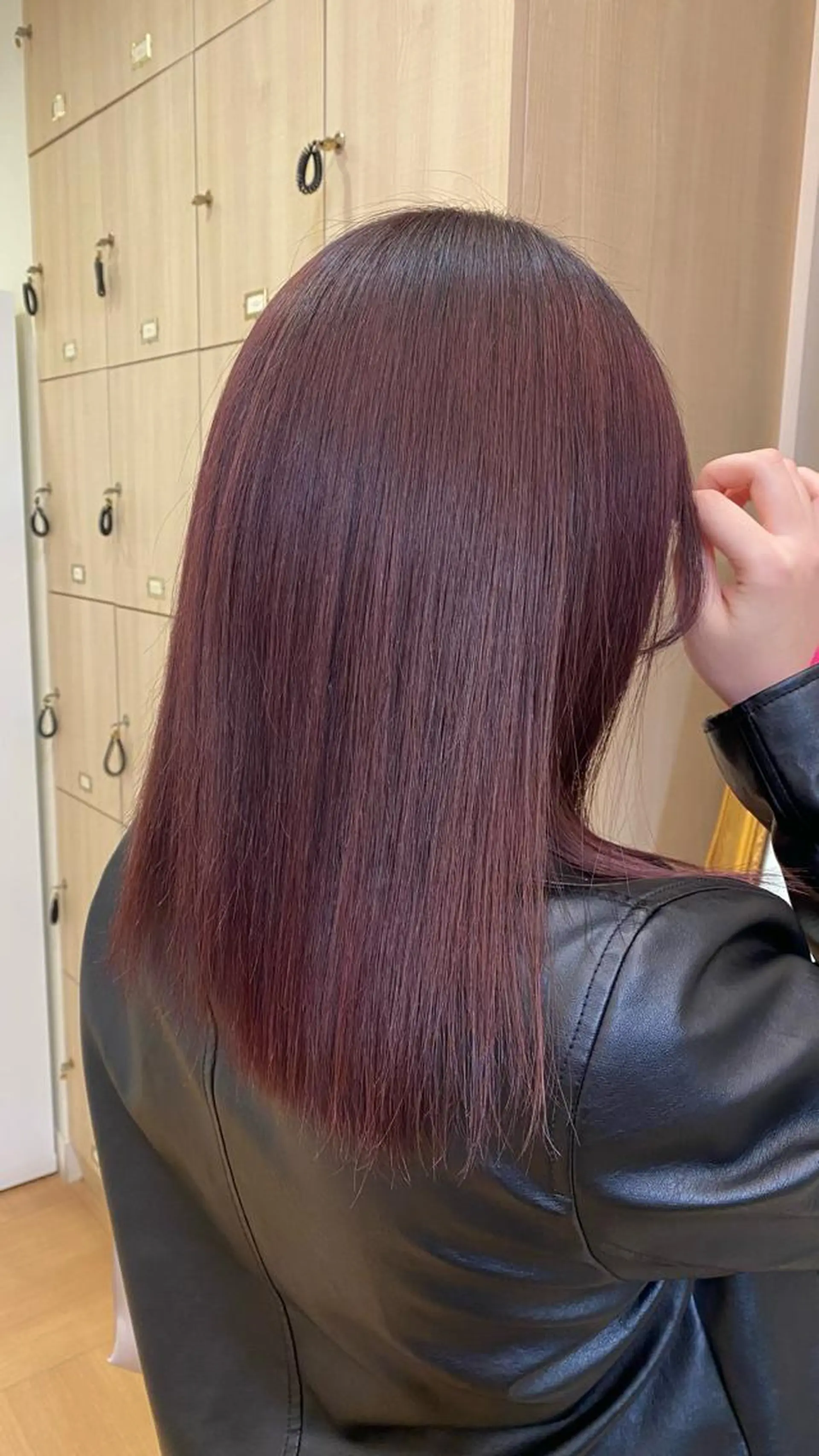 ミディアム カラー ピンクカラー ミ ユのヘアスタイル