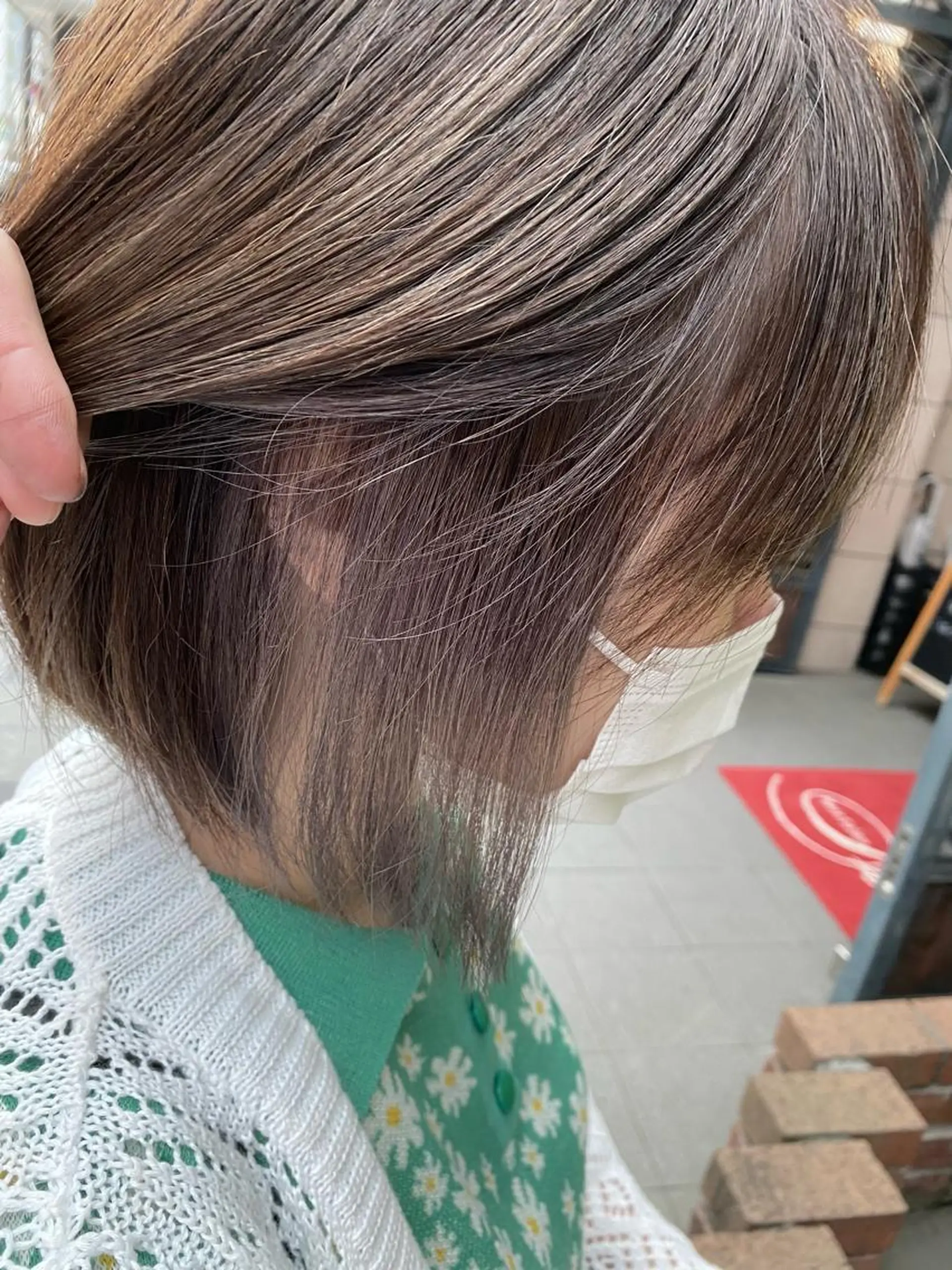 ショート カラー イヤリングカラー グレージュ カット ヘアカラー トリートメント ケアカラーリスト✂️ SHIAN   フジのヘアスタイル