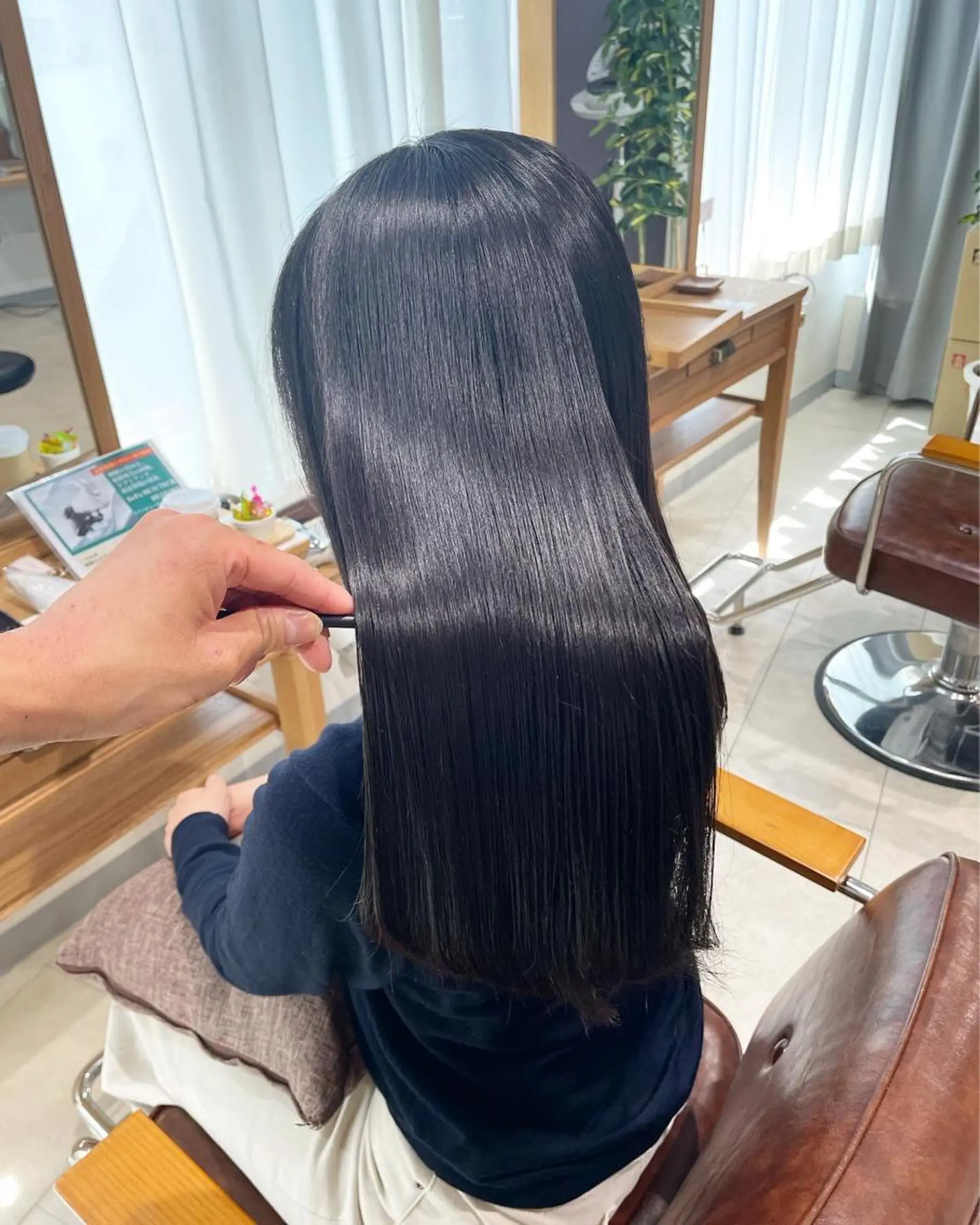 セミロング カラー パーマ アクアカラー ブリーチ ケアカラー 髪質改善 韓国風ヘア カット ヘアカラー トリートメント ヘッドスパ 過去一の柔髪ヘア 🌿IVYjoureのヘアスタイル