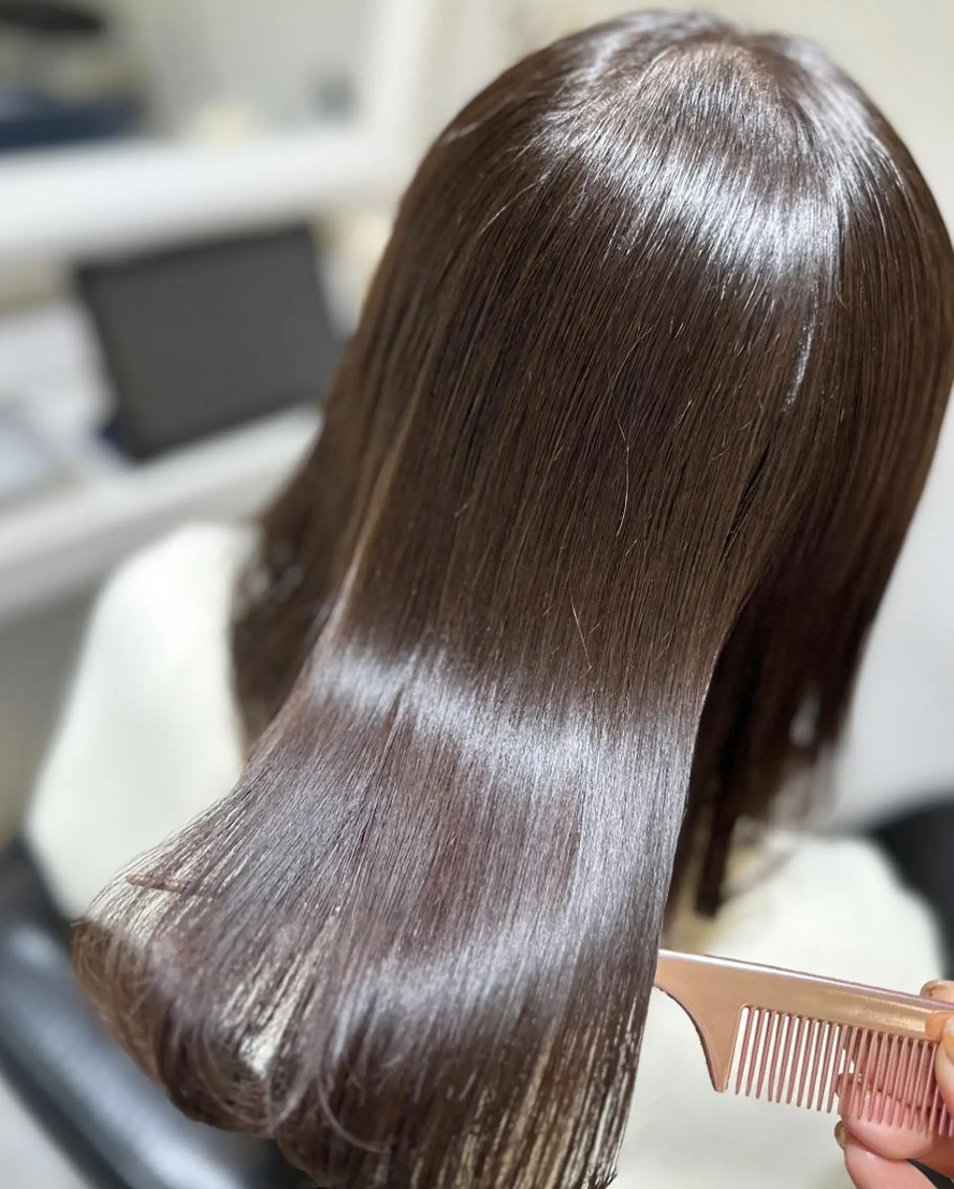 ミディアム カラー 透明感カラー 髪質改善 カット ヘアカラー トリートメント 荒木 ひろかのヘアスタイル