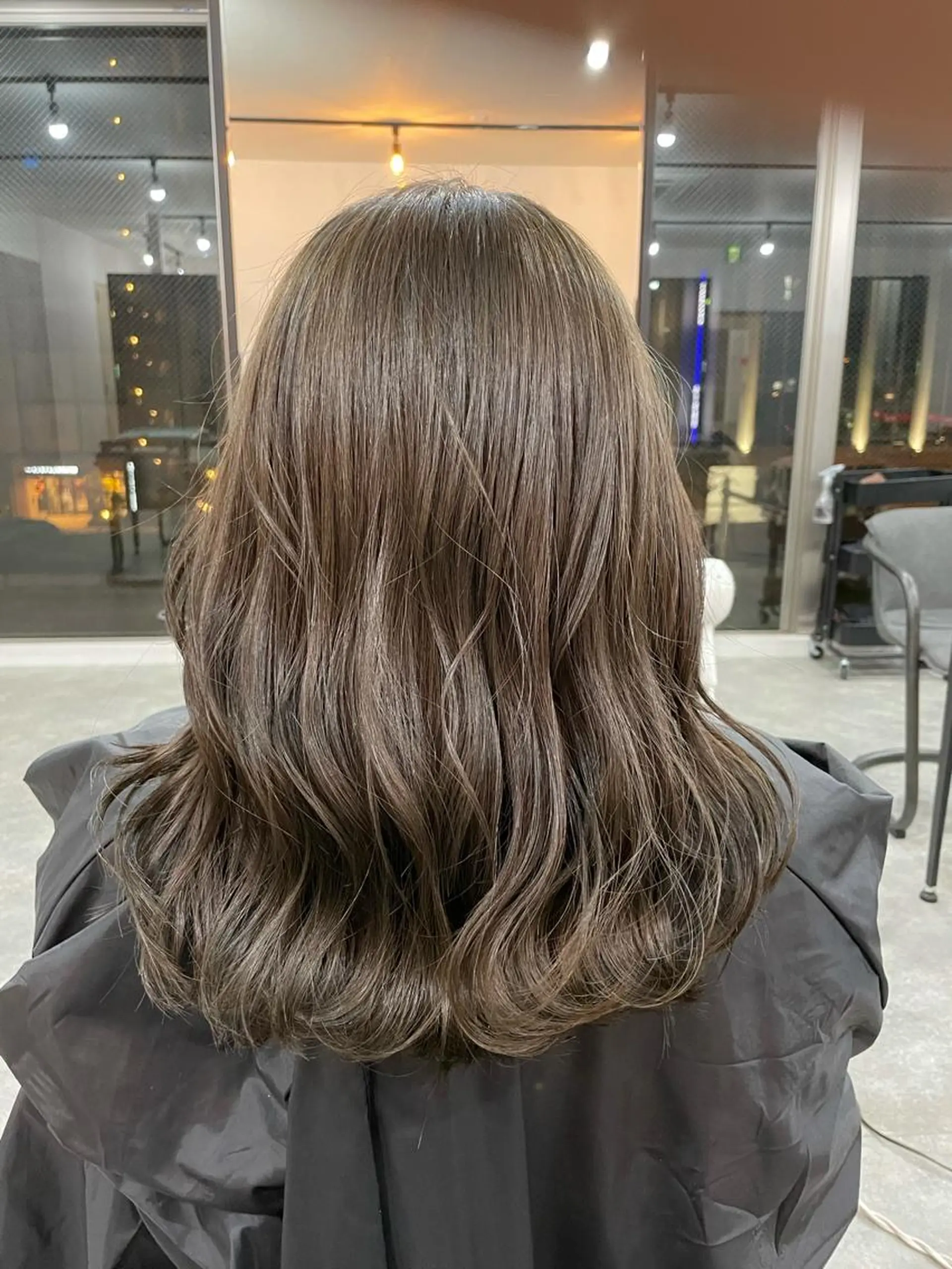 ミディアム カラー パーマ ヘアアレンジ メンズ キッズ ネイル マツエク・マツパ メンズバレイヤージュ メンズブリーチ フェードカット メンズハイライト メンズインナーカラー メンズ特化 しゅうへいのヘアスタイル
