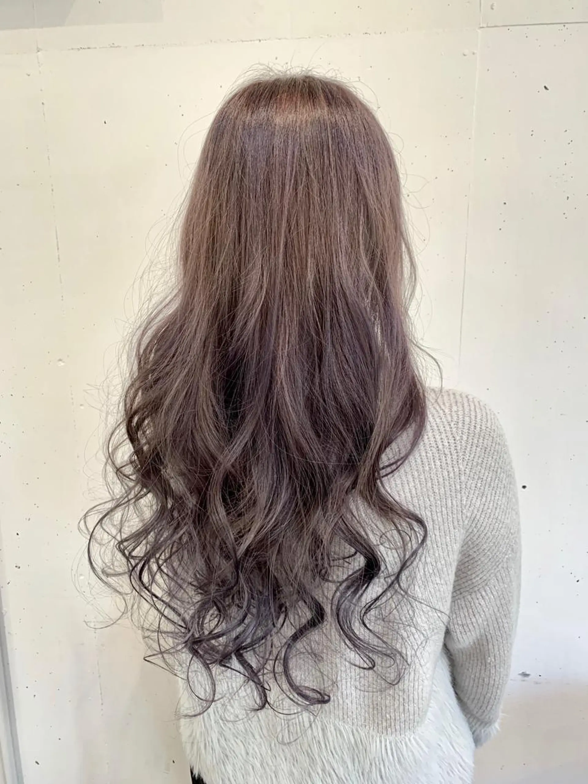 ロング カラー アッシュ ラベンダーカラー ラベンダーアッシュ カット ヘアカラー トリートメント ヘッドスパ ヘアセット Akua【代表】 Kazumaのヘアスタイル