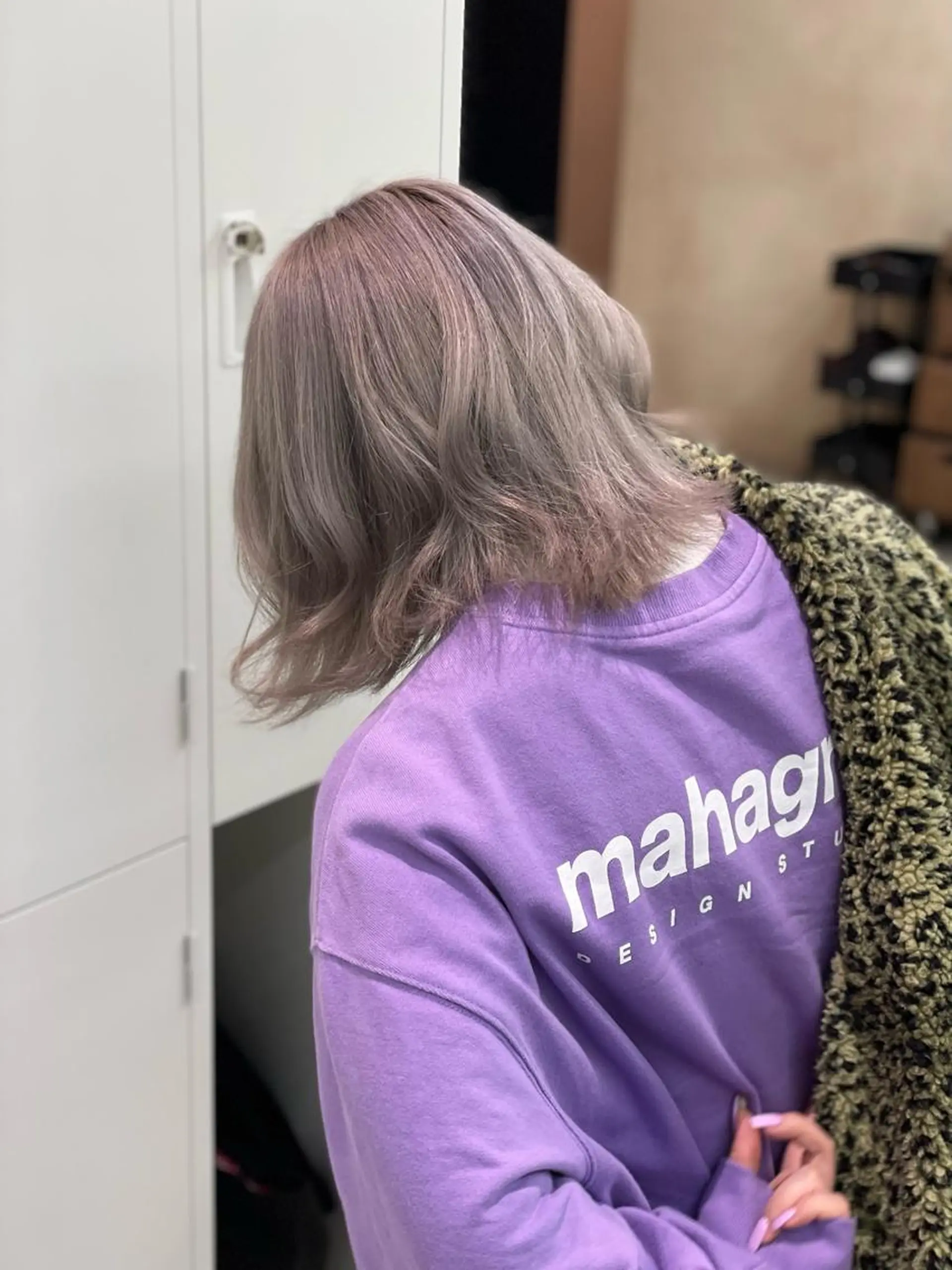 ミディアム カラー ショーヤ/ブリーチ /バレイヤージュのヘアスタイル