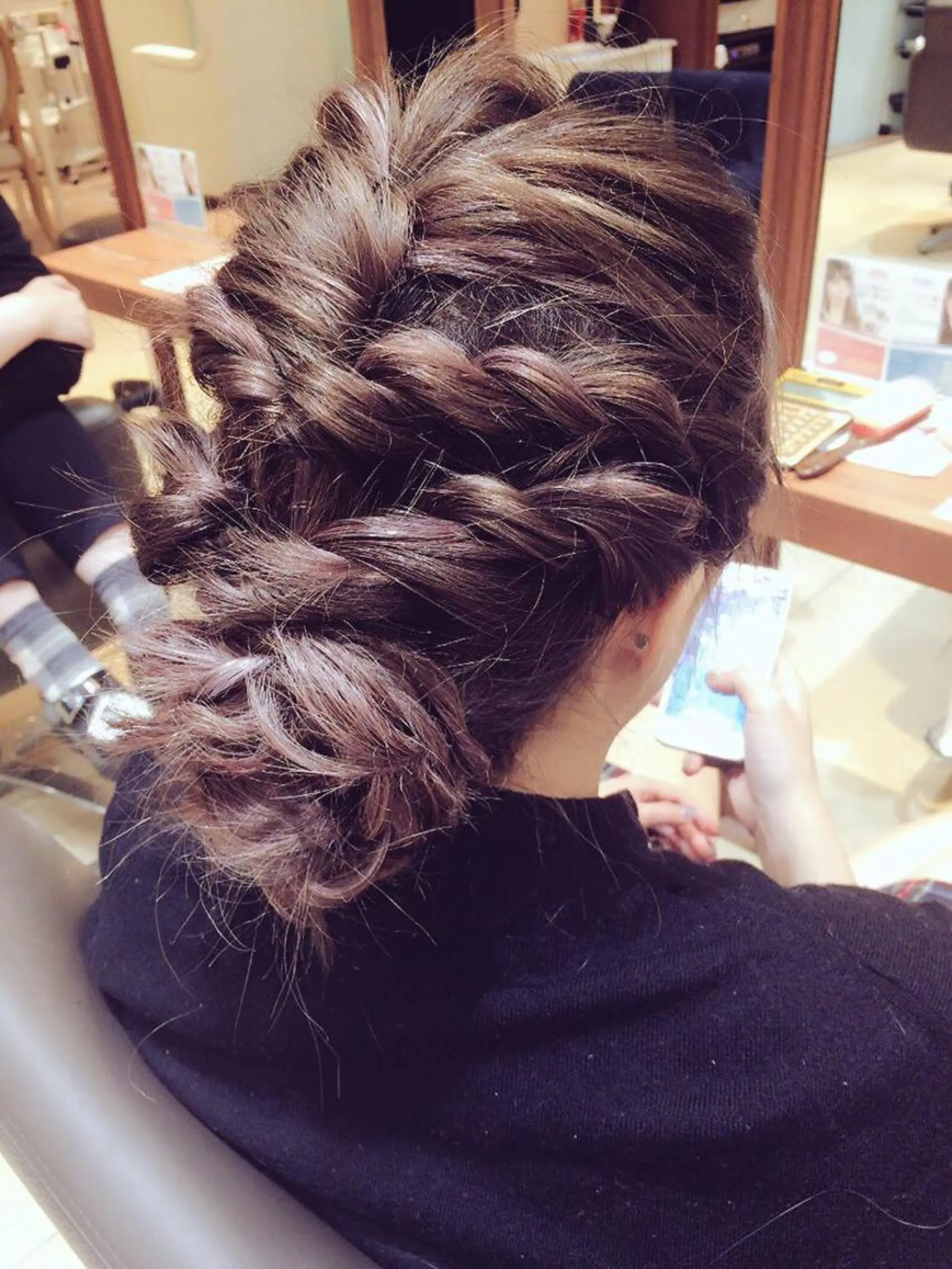 ミディアム ヘアアレンジ 佐々木 好乃のヘアスタイル