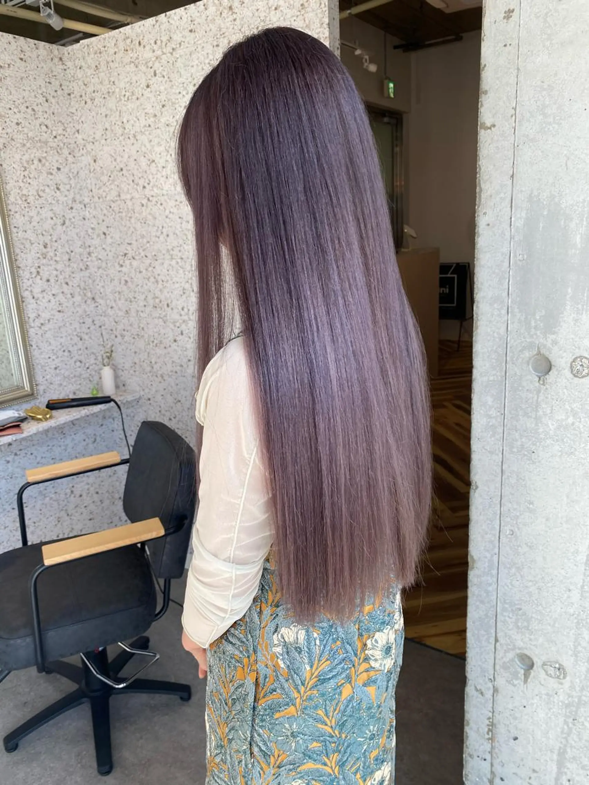 ロング カラー ヘアアレンジ アッシュ シルバー シルバーアッシュ ヘアカラー トリートメント lani 天神大名/ブリーチのヘアスタイル