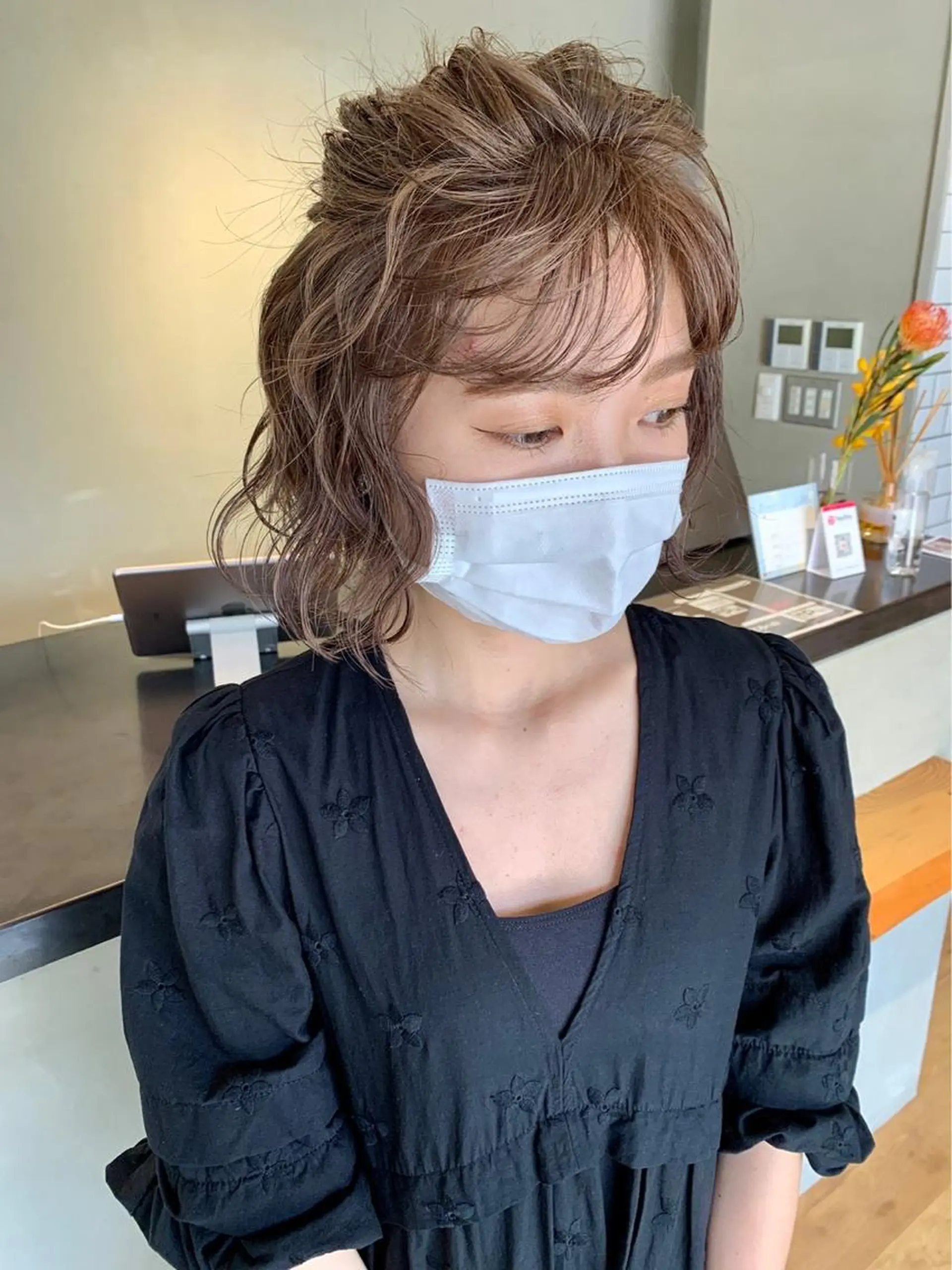 セミロング momo 岡崎のヘアスタイル