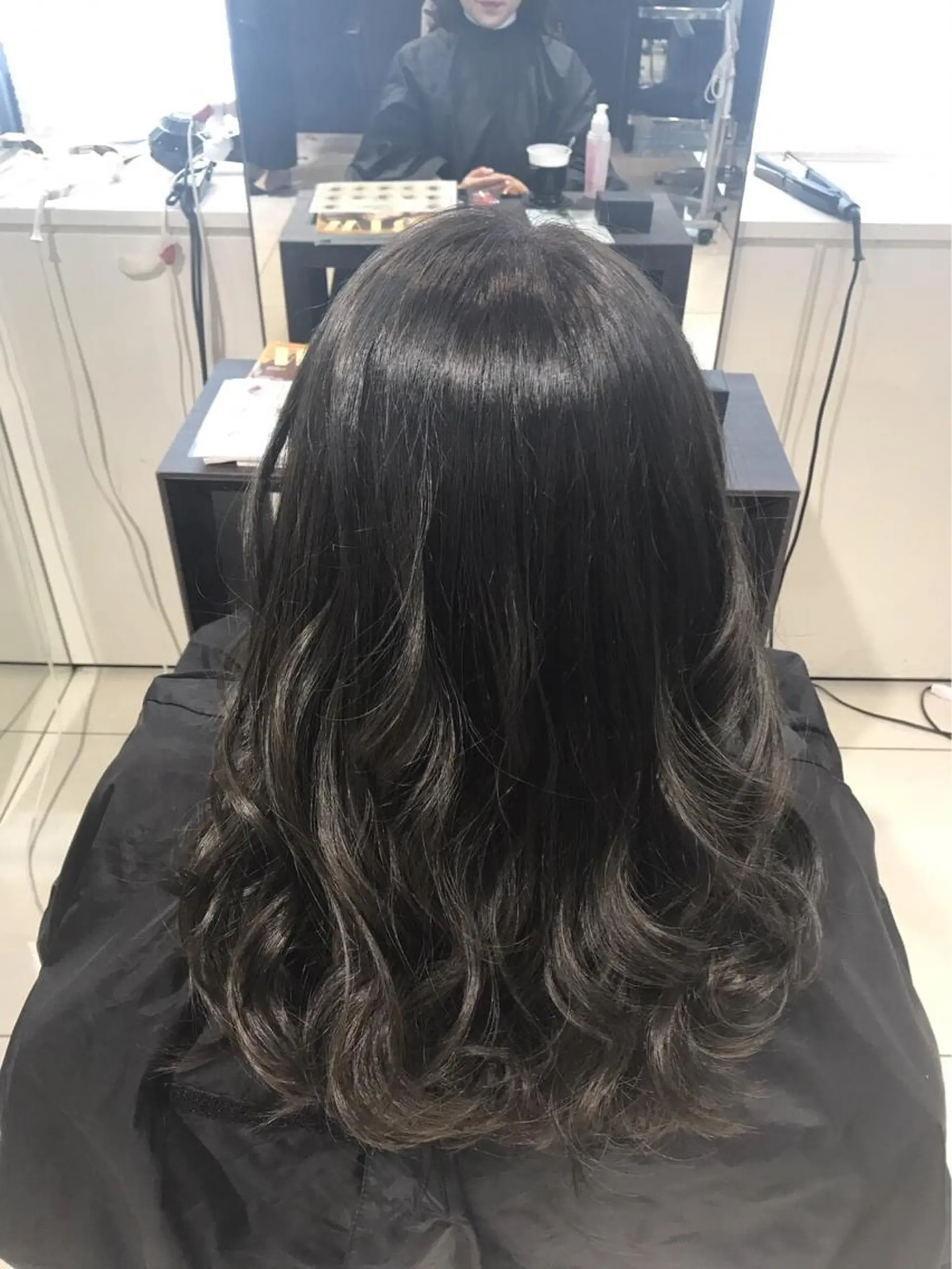 ロング アッシュ カット ヘアカラー トリートメント 【似合うが見つかる】 Hanaのヘアスタイル