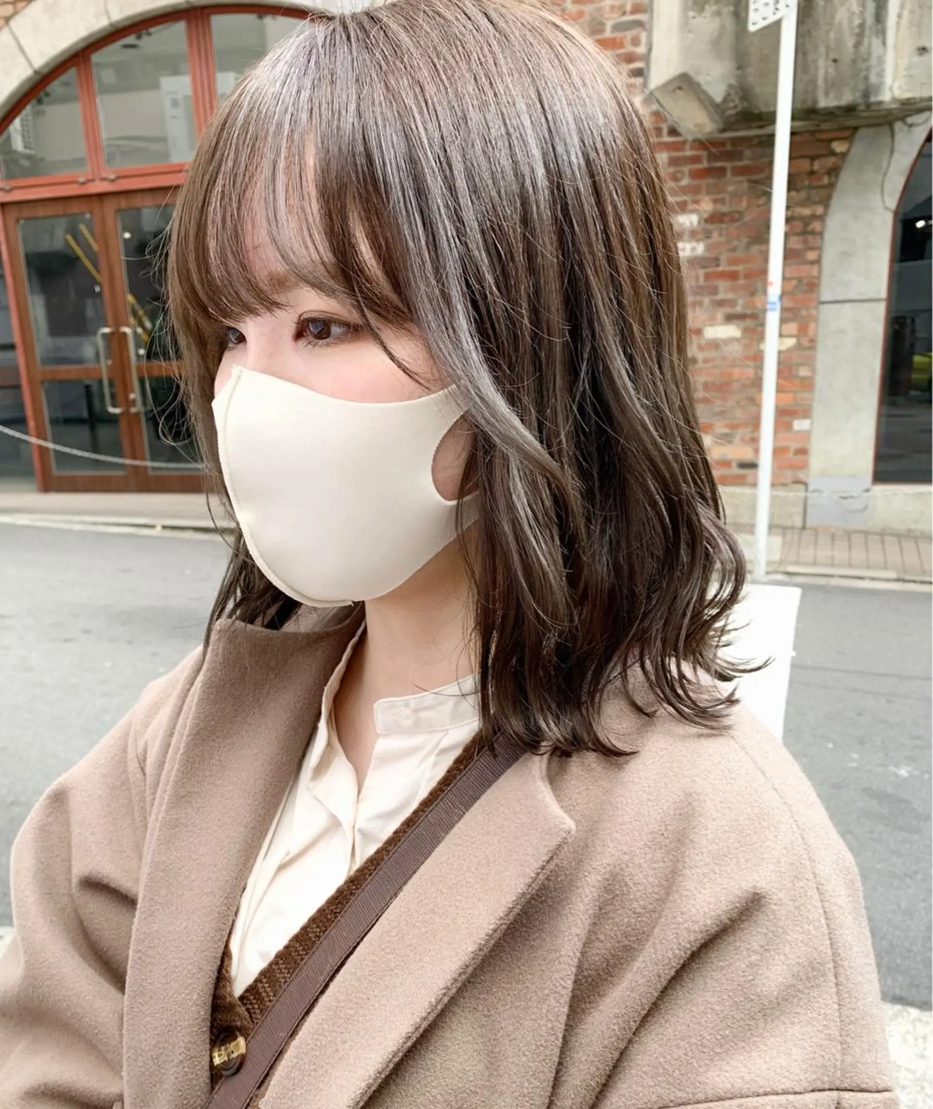 ミディアム カラー ベージュカラー オリーブベージュ ヘアカラー 樫原裕二 /柔らかいカラーのヘアスタイル