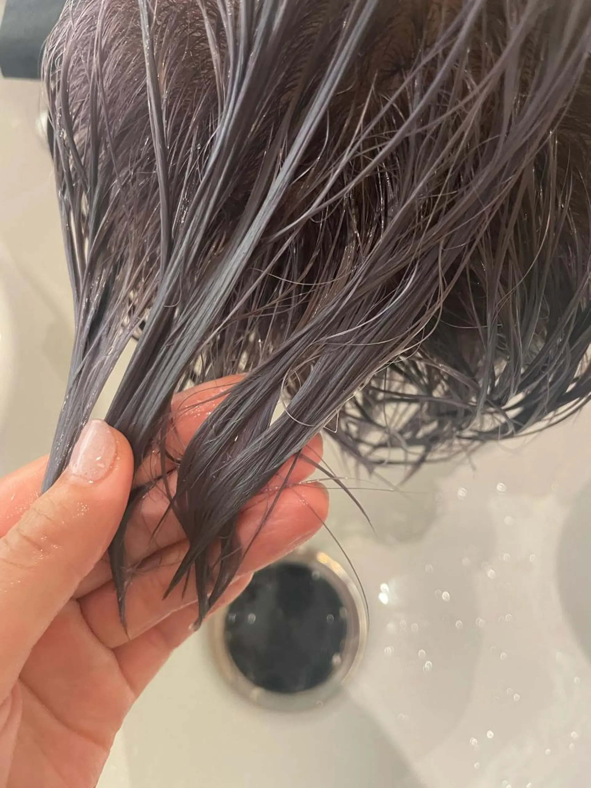 ショート カラー メンズ ラベンダーカラー シルバー 髪質改善・酸性・ ストレート　Maruのヘアスタイル