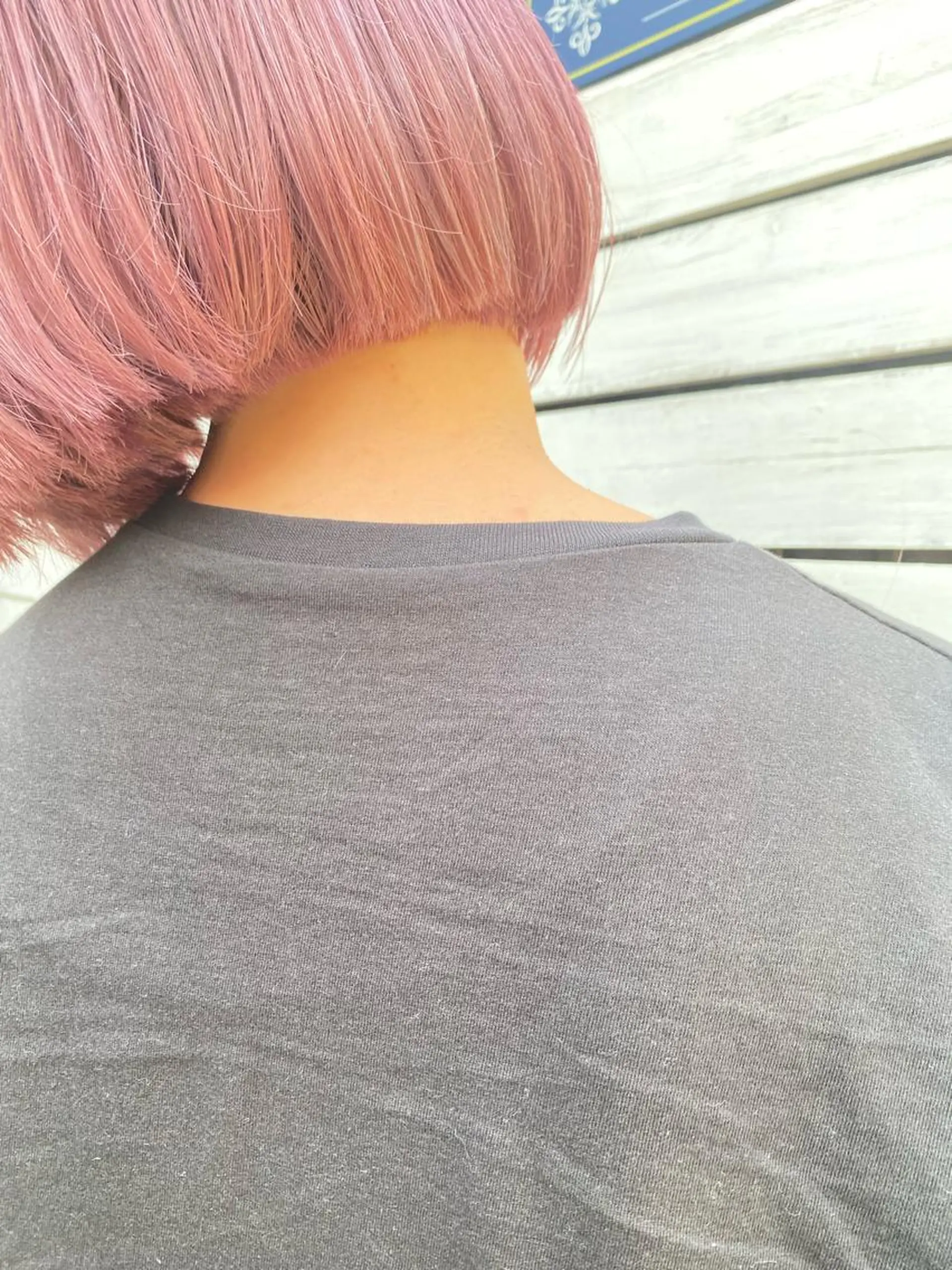 ミディアム カラー THE DAY所属・AKI HASHIMOTOのヘアスタイル