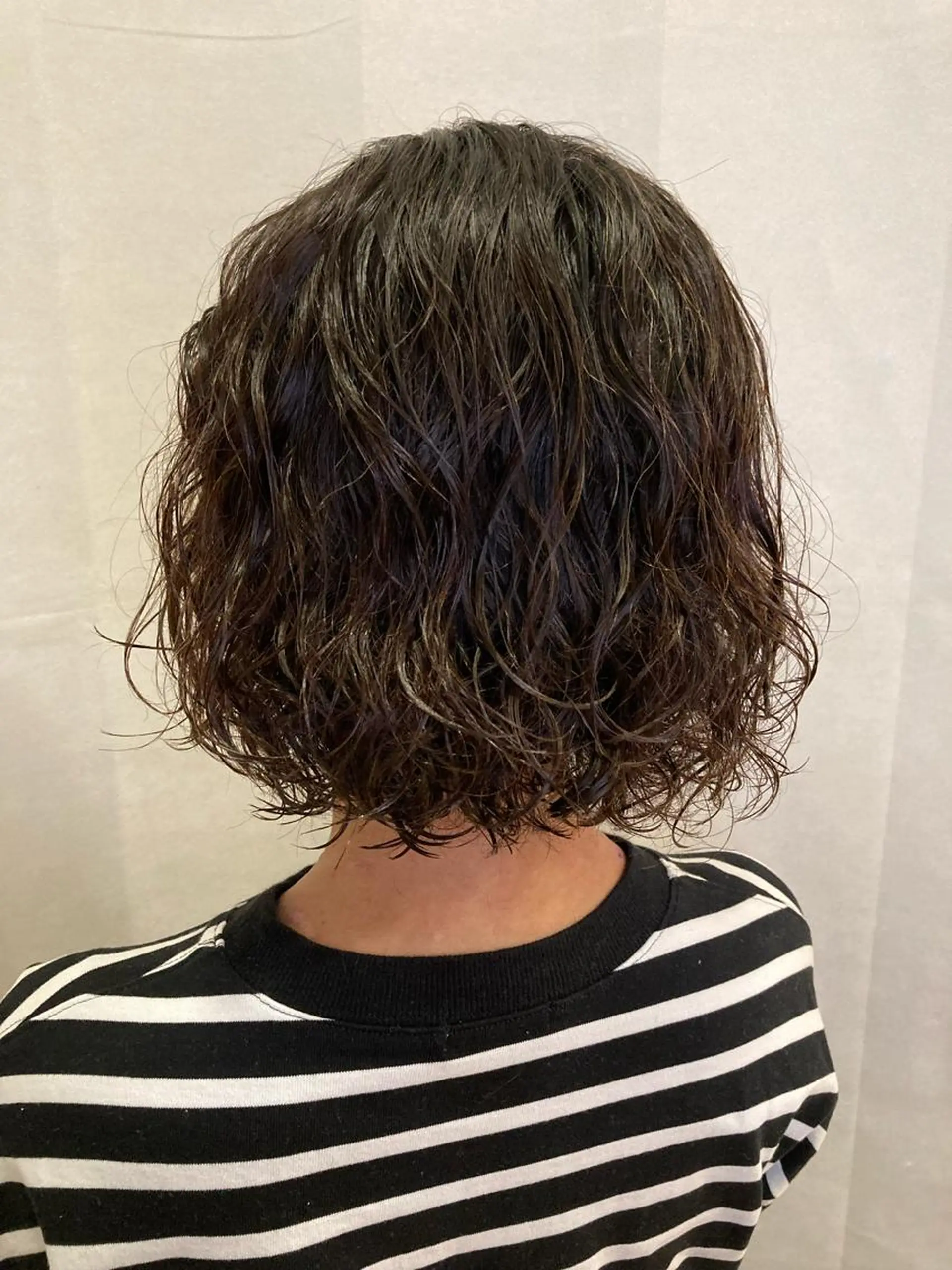 ショート パーマ 宮原 佳苗のヘアスタイル