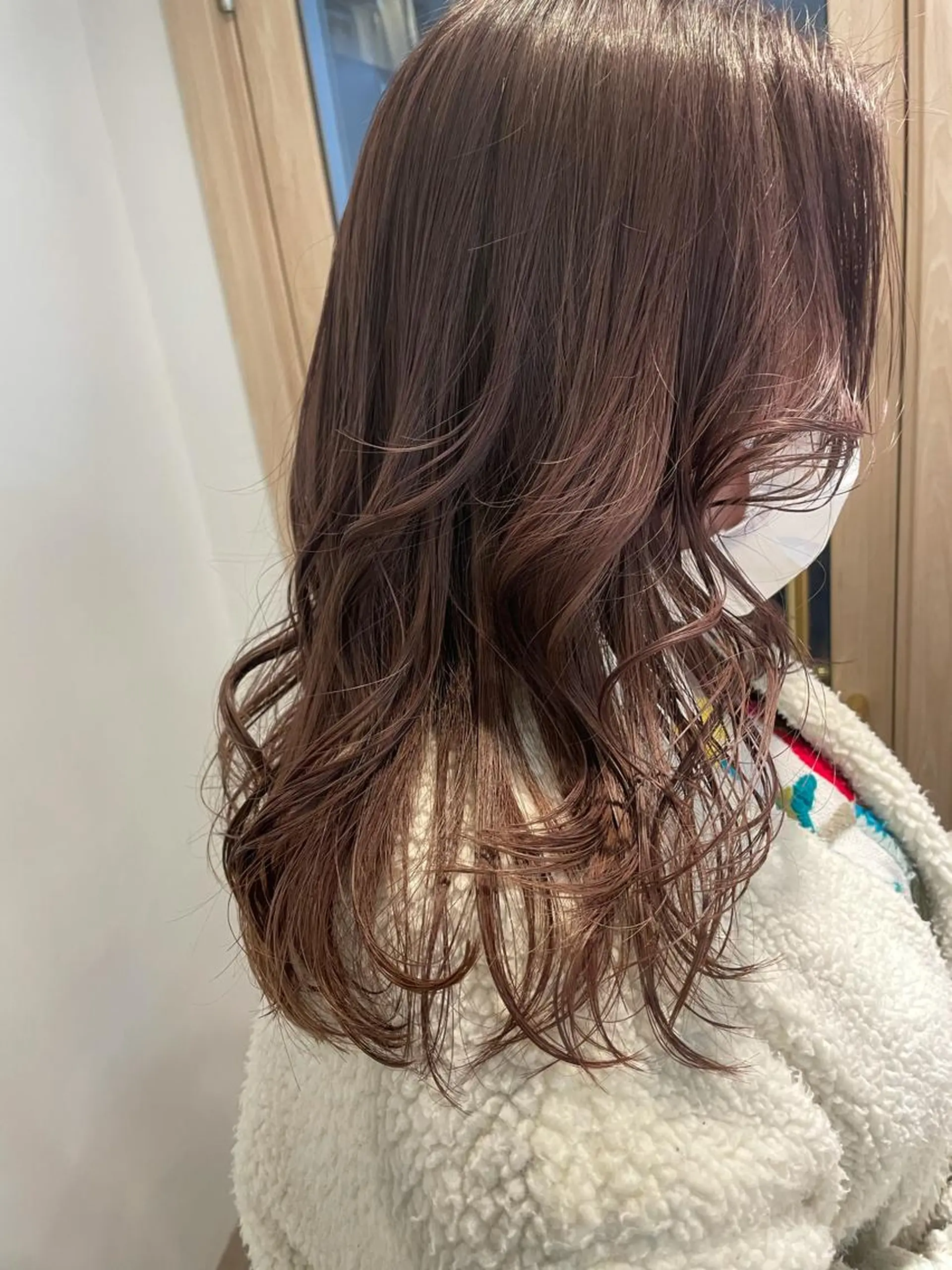 セミロング カット ヘアカラー 大迫 江梨のヘアスタイル