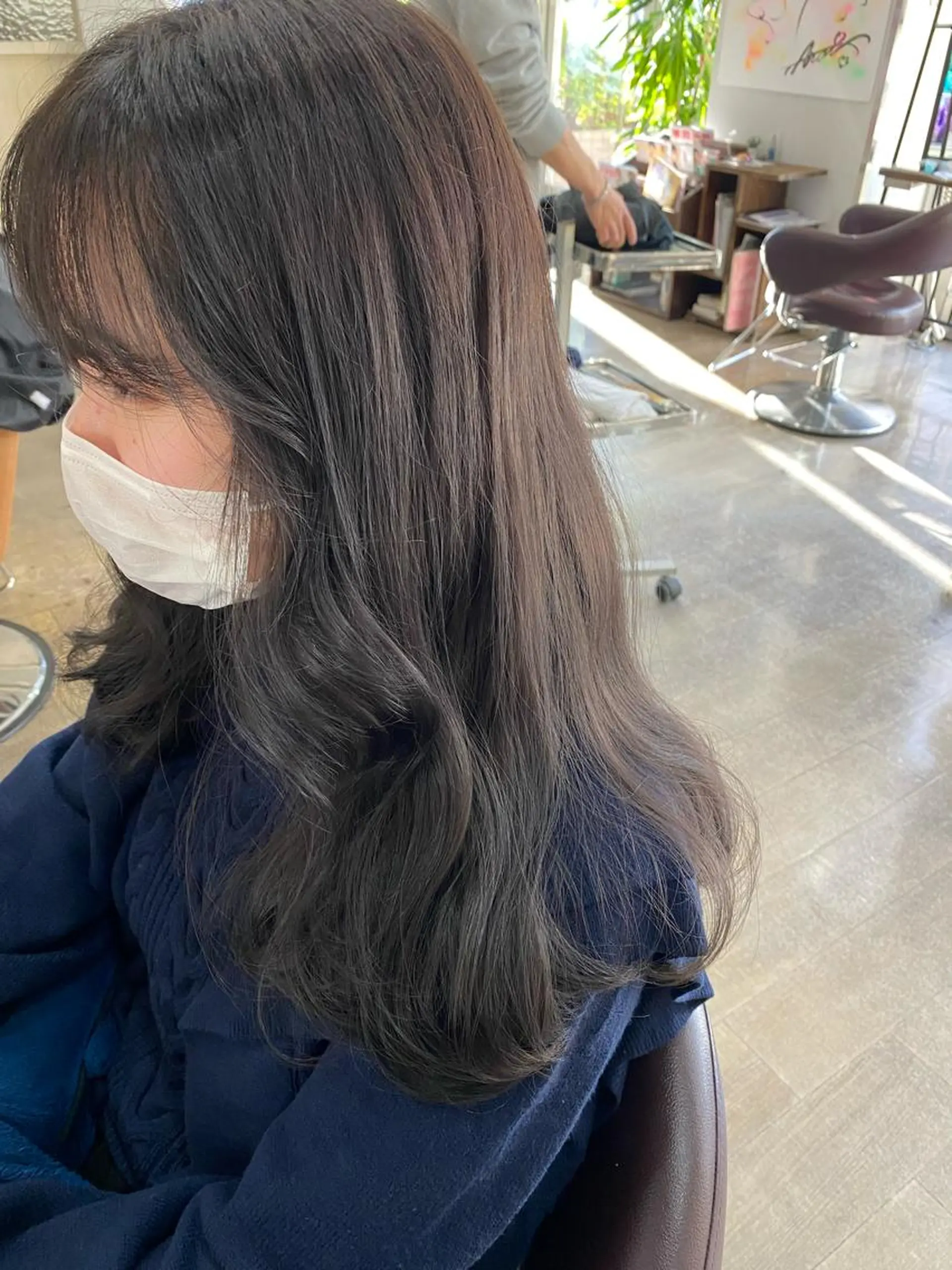 セミロング カット ヘアカラー トリートメント ELEN 新百合ヶ丘のヘアスタイル