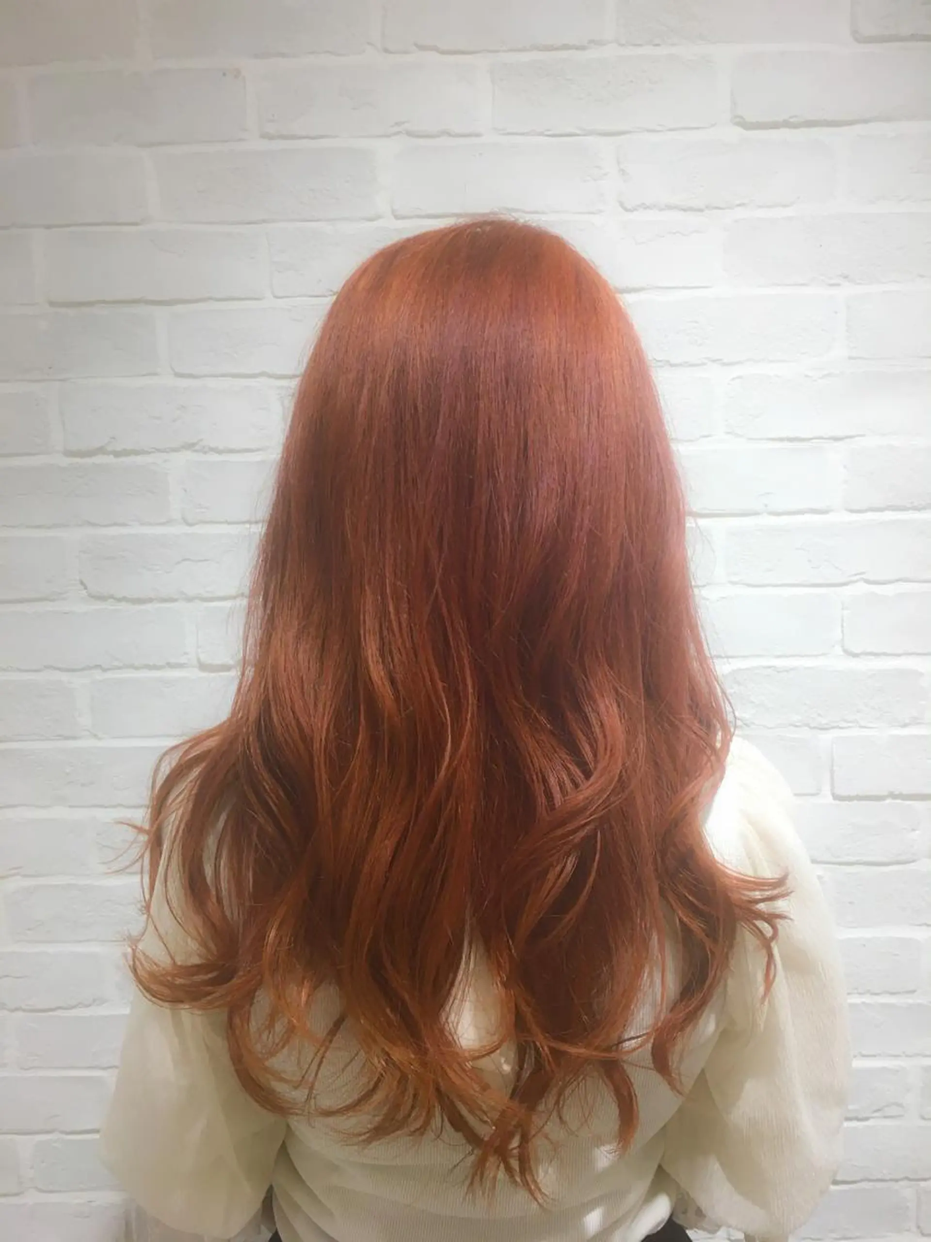 ロング カラー ブリーチ ダブルカラー オレンジ オレンジレッド レッドカラー TELA HAIR幕張本郷店所属・TELA幕張本郷店 Namikaのヘアスタイル