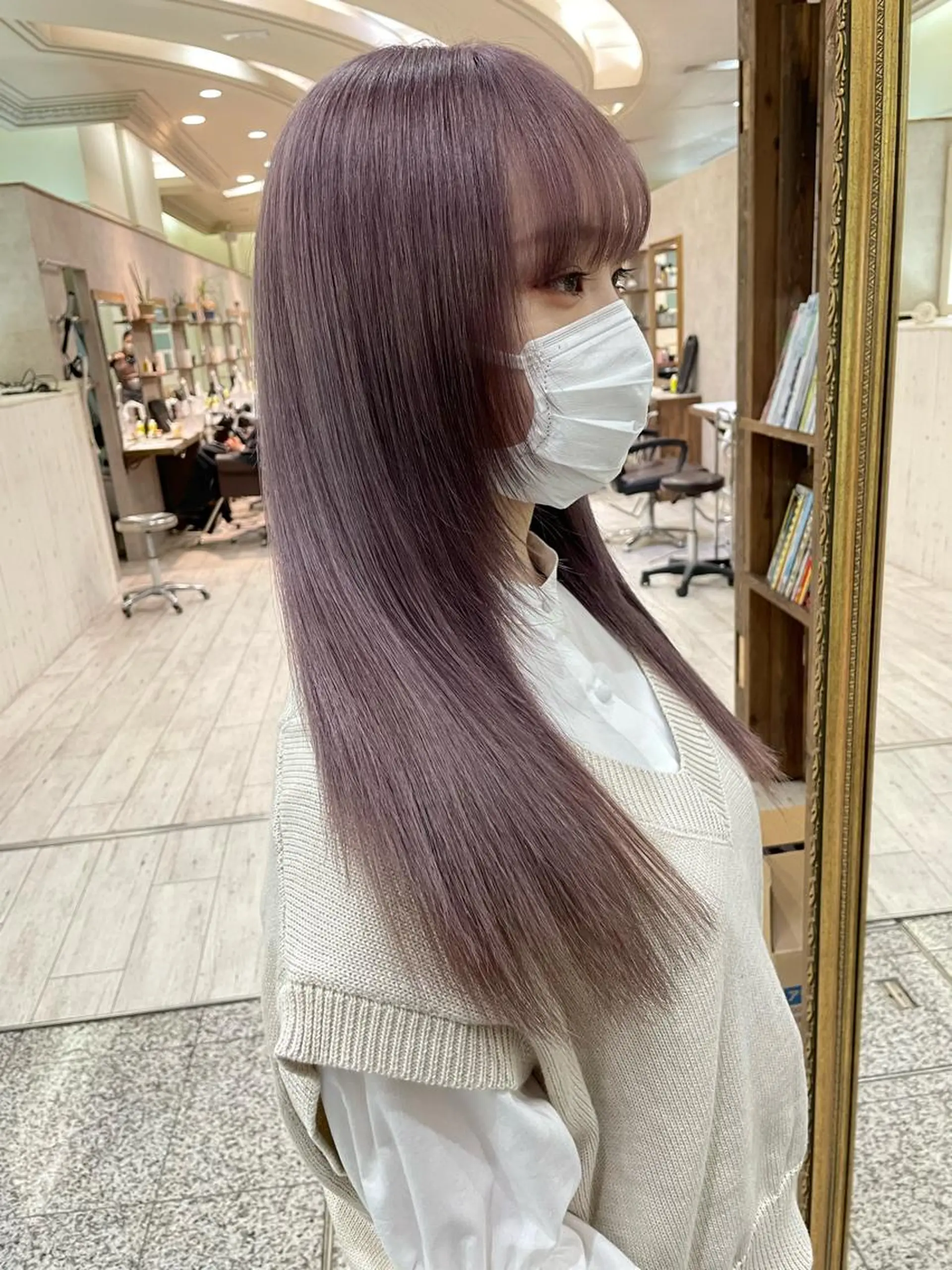 ロング カラー ラベンダーカラー カット ヘアカラー トリートメント 安田 蓮のヘアスタイル