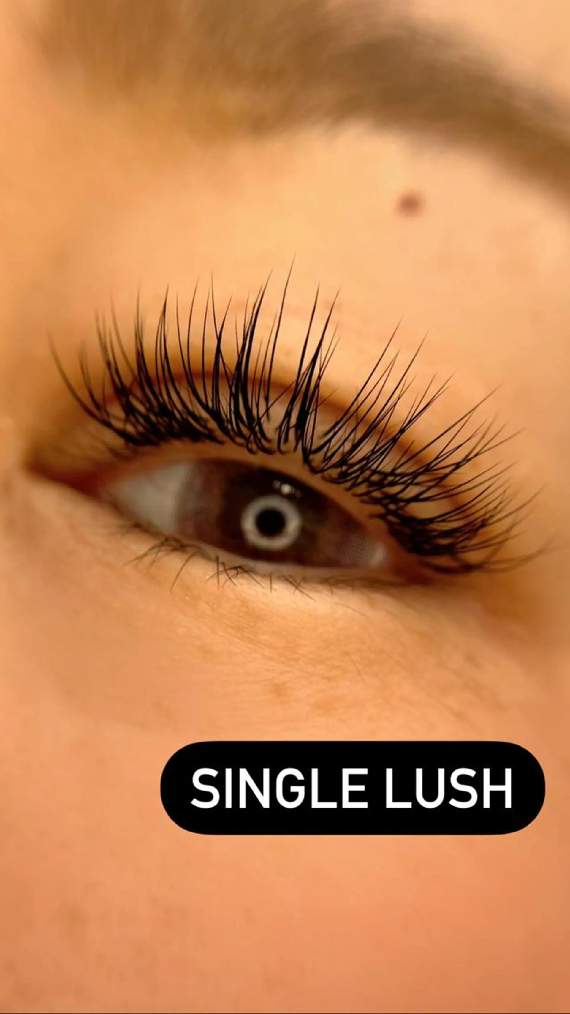 マツエク・マツパ ~LANA~ eyelash / eyebrow salon所属・~𝑳𝑨𝑵𝑨~ 𝑬𝑹𝑰のマツエク・マツパデザイン