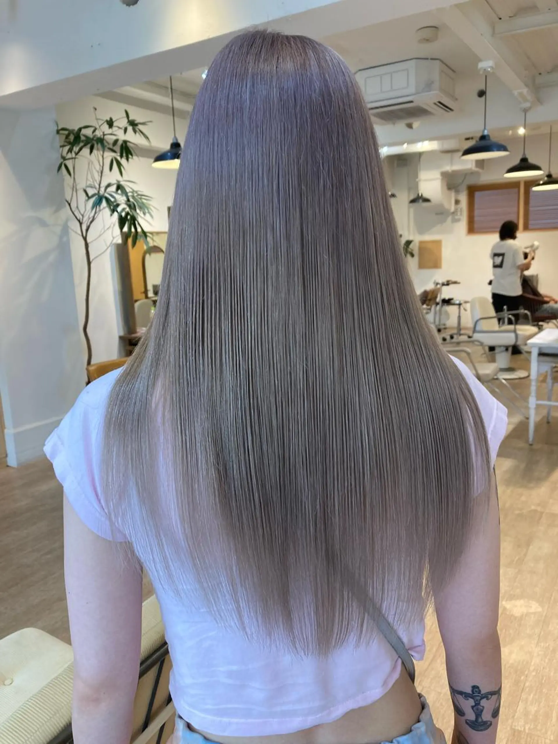 セミロング キッズ ネイル ヘアカラー トリートメント ポミエ恵比寿所属・🤎口コミ5.0 カラー好評🤎KENのヘアスタイル