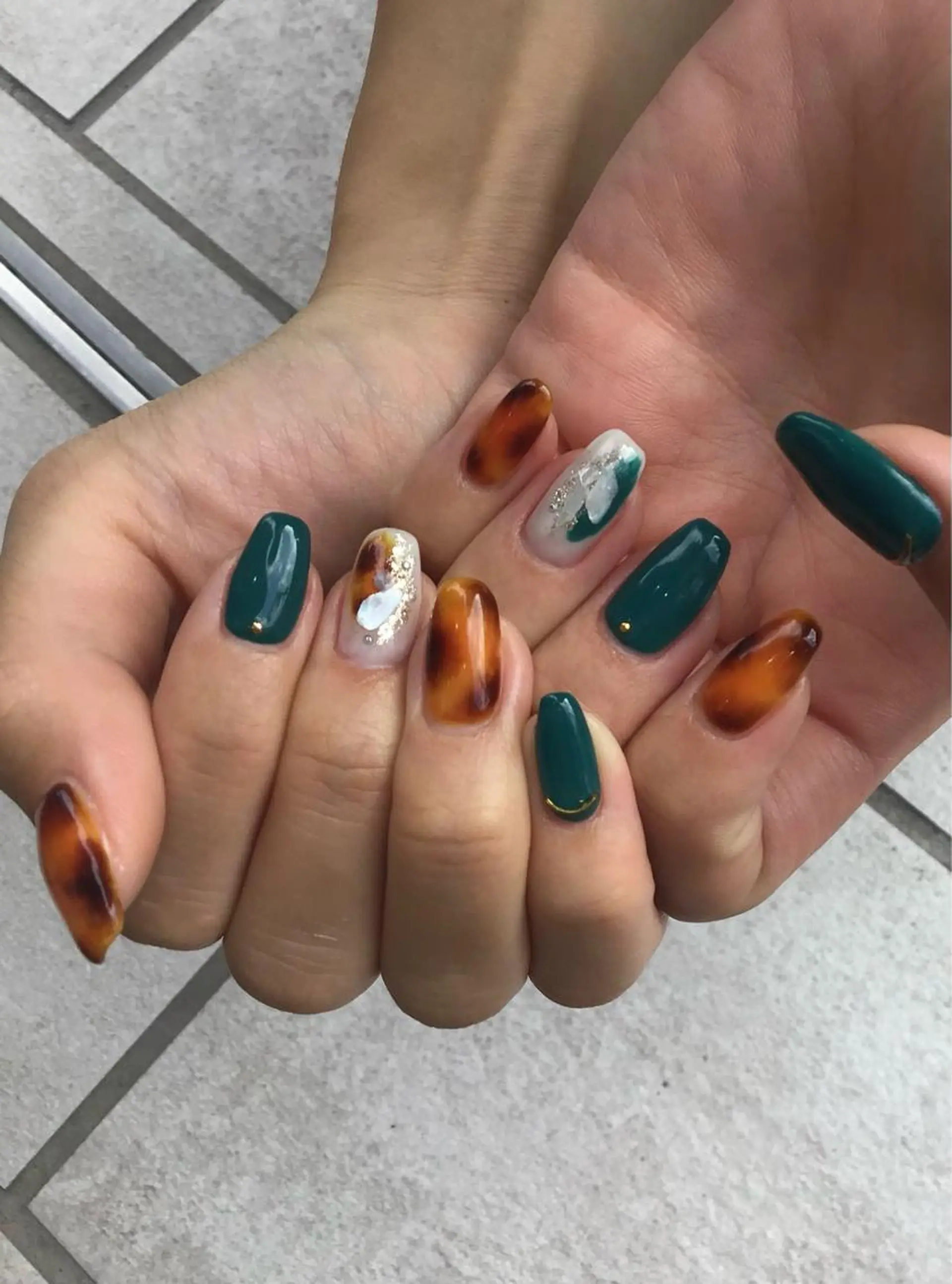 ネイル ハンドネイル Nest 平出のネイルデザイン