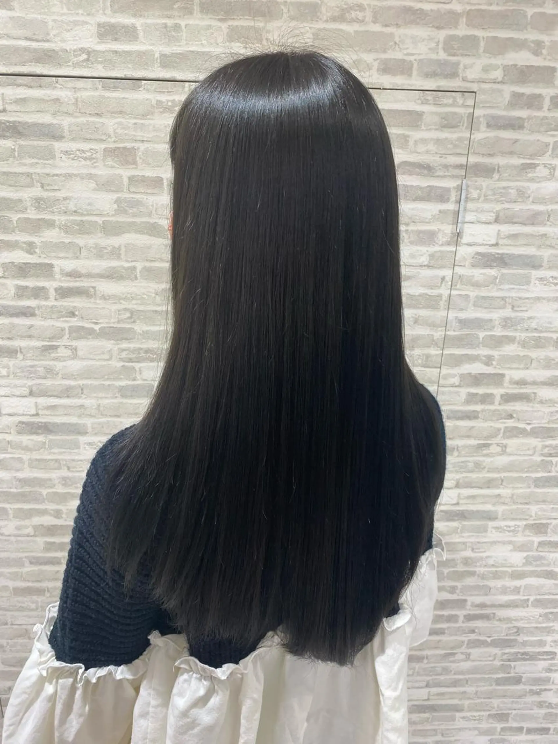 ロング カット 縮毛矯正 トリートメント 小金丸 里沙のヘアスタイル