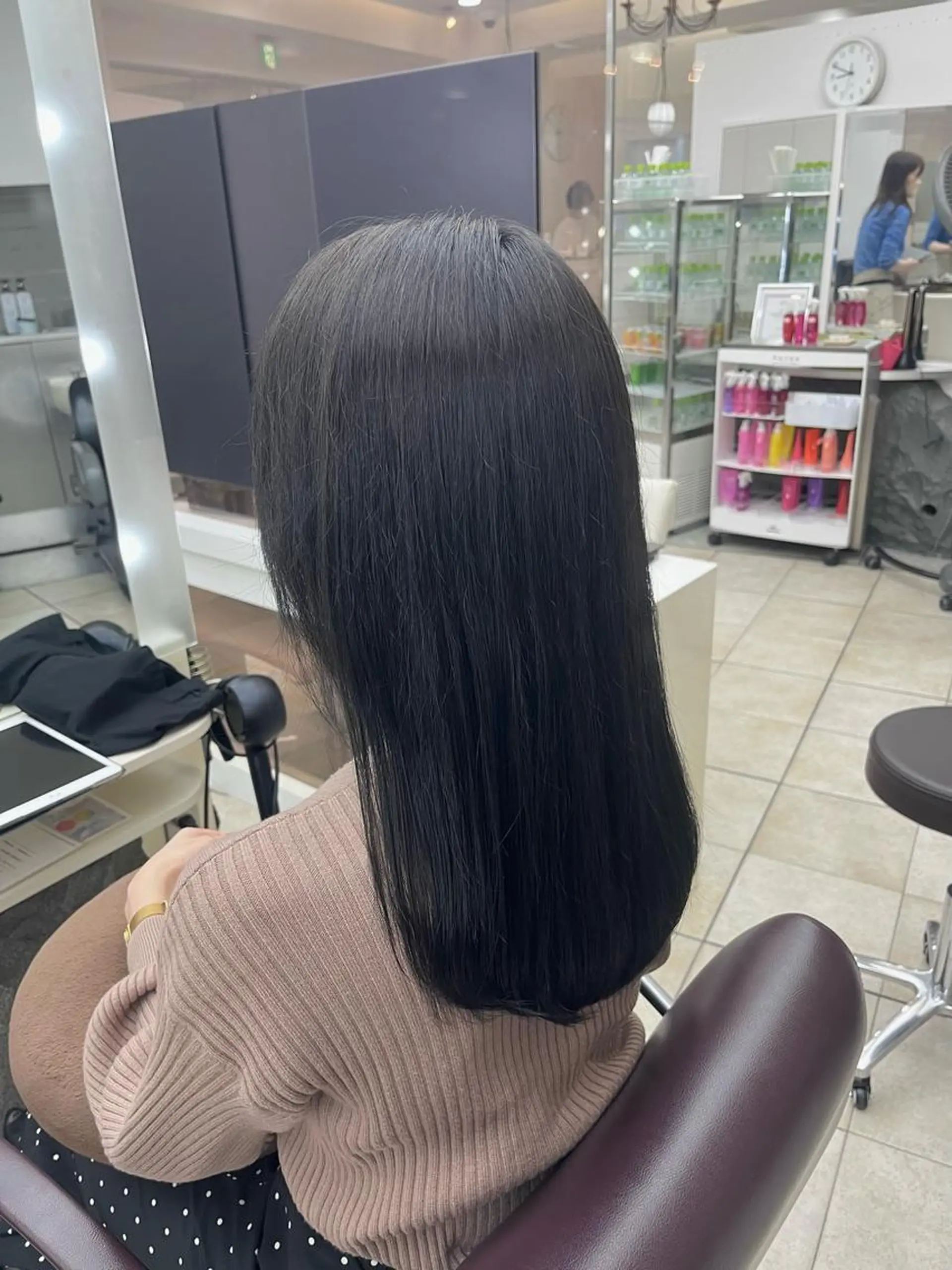 セミロング MITSUKI🤍 モテ髪×韓国レイヤーのヘアスタイル