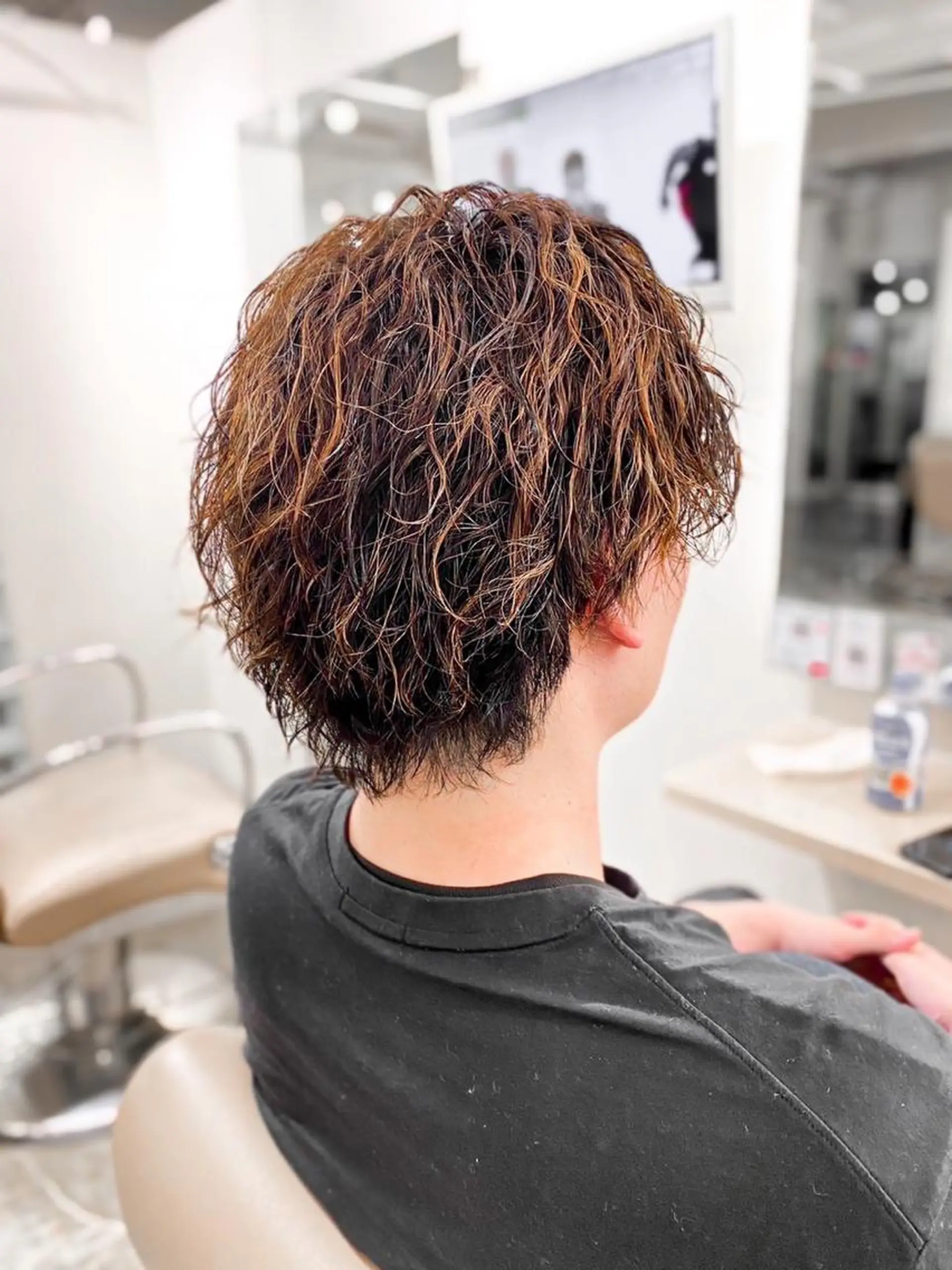 ショート カラー パーマ ヘアアレンジ メンズ キッズ メンズブリーチ ビジネス センターパート フェードカット メンズハイライト カット パーマ IRIE HAIR DESIGN所属・IRIE⚡️メンズ/ パーマ⚡️北川聖也のヘアスタイル