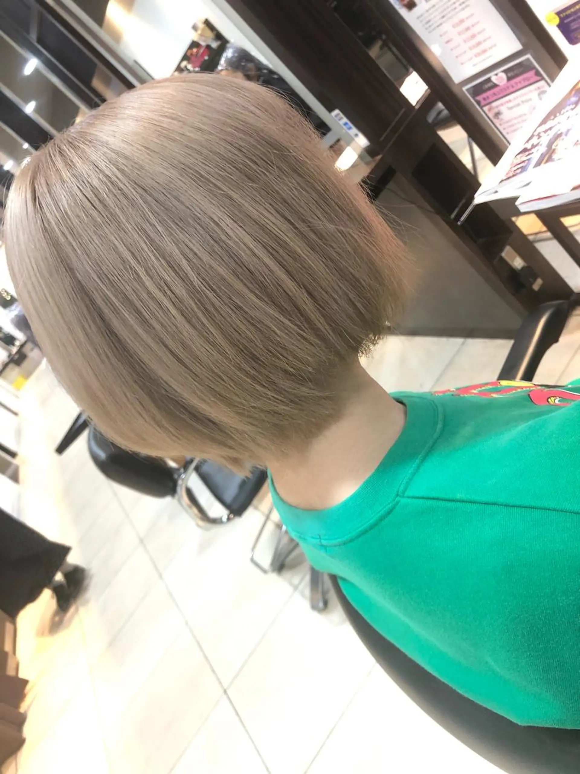 ショート GISELAジゼラ所属・手塚 亮汰のヘアスタイル