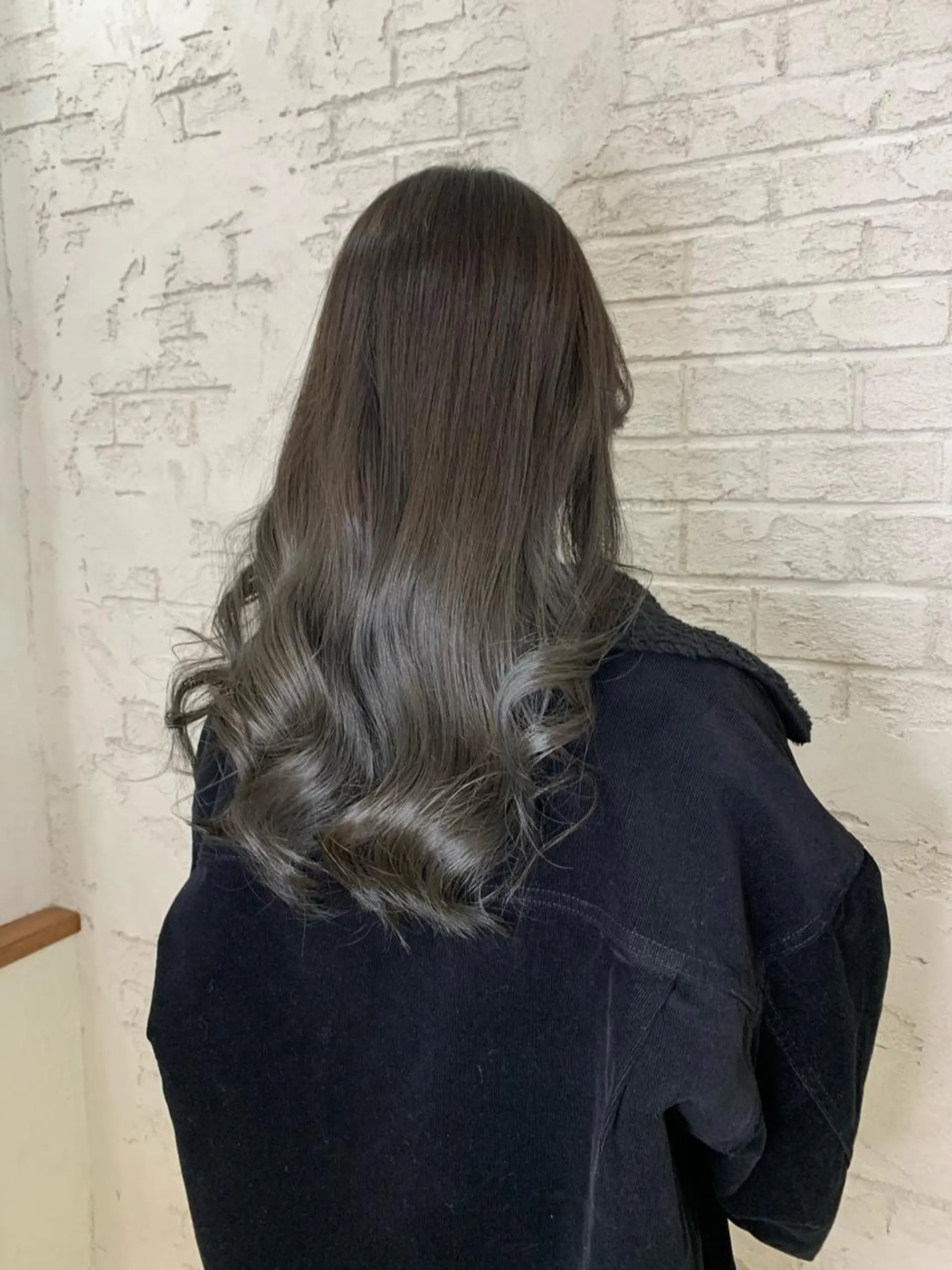 セミロング ブリーチ特化 ハイトーンRYOYAのヘアスタイル